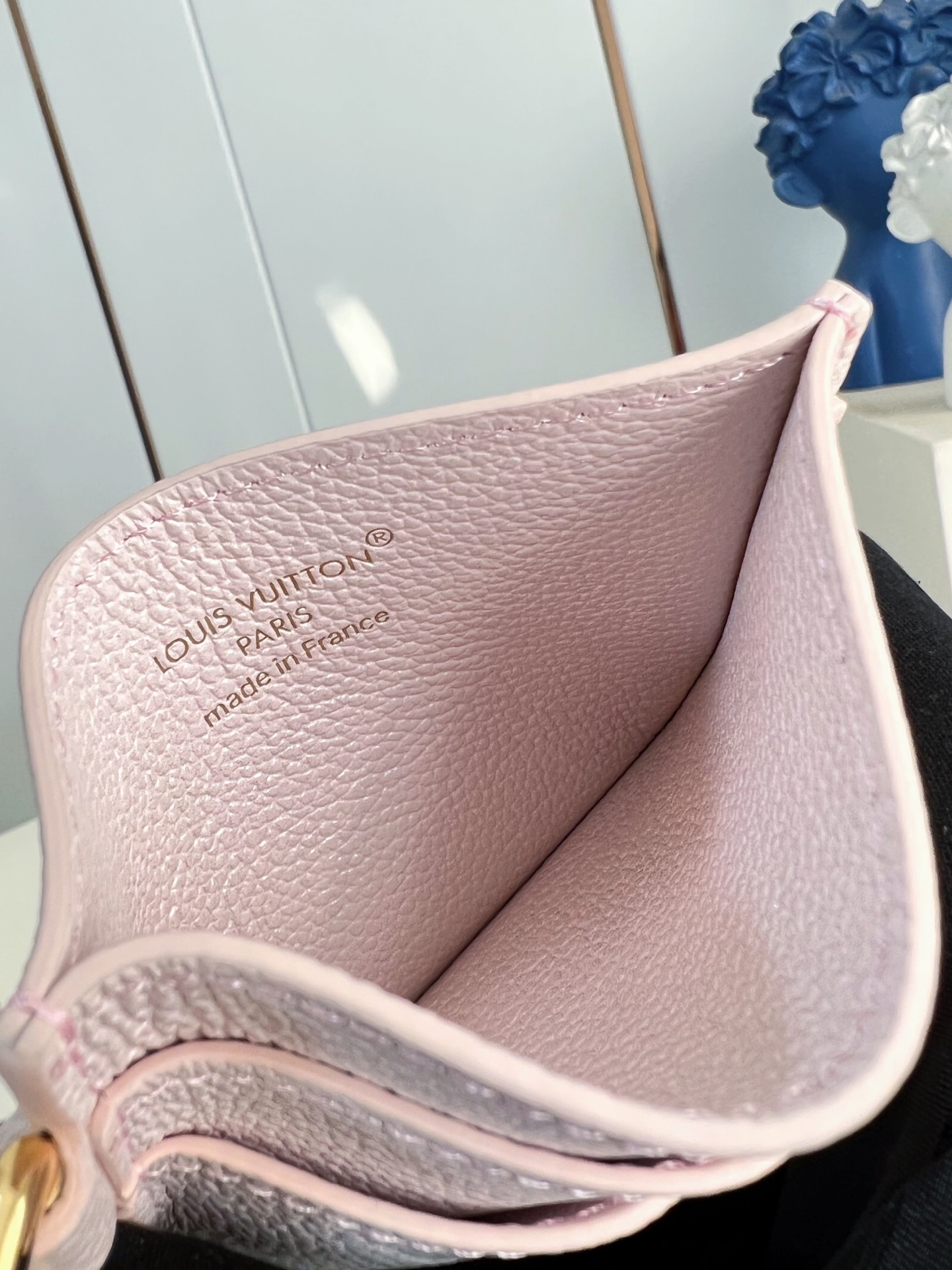 Louis Vuitton Basic Bag M-l-s