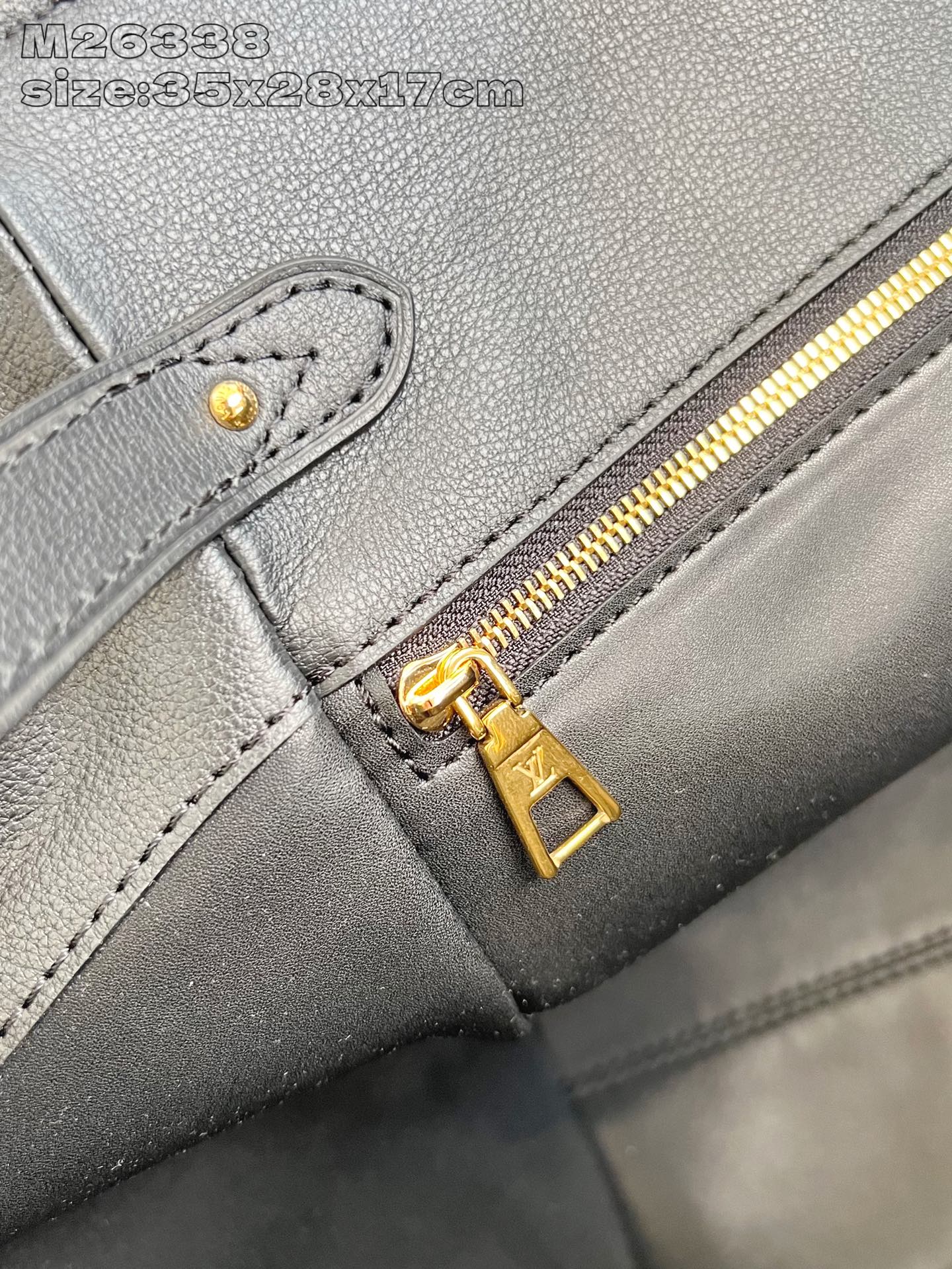 Louis Vuitton Basic Bag Cow Leather Gold M
