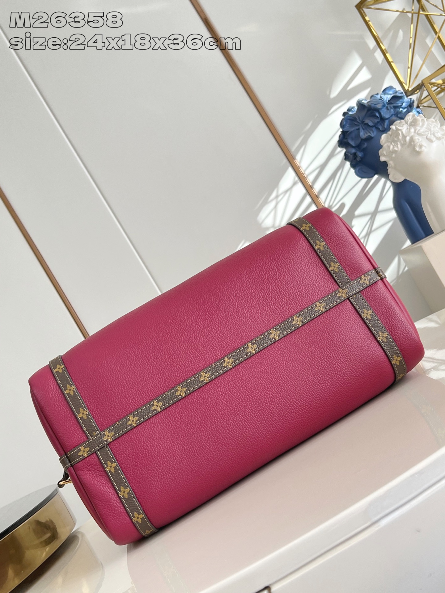 Louis Vuitton Female Basic Bag Cow Leather M-s