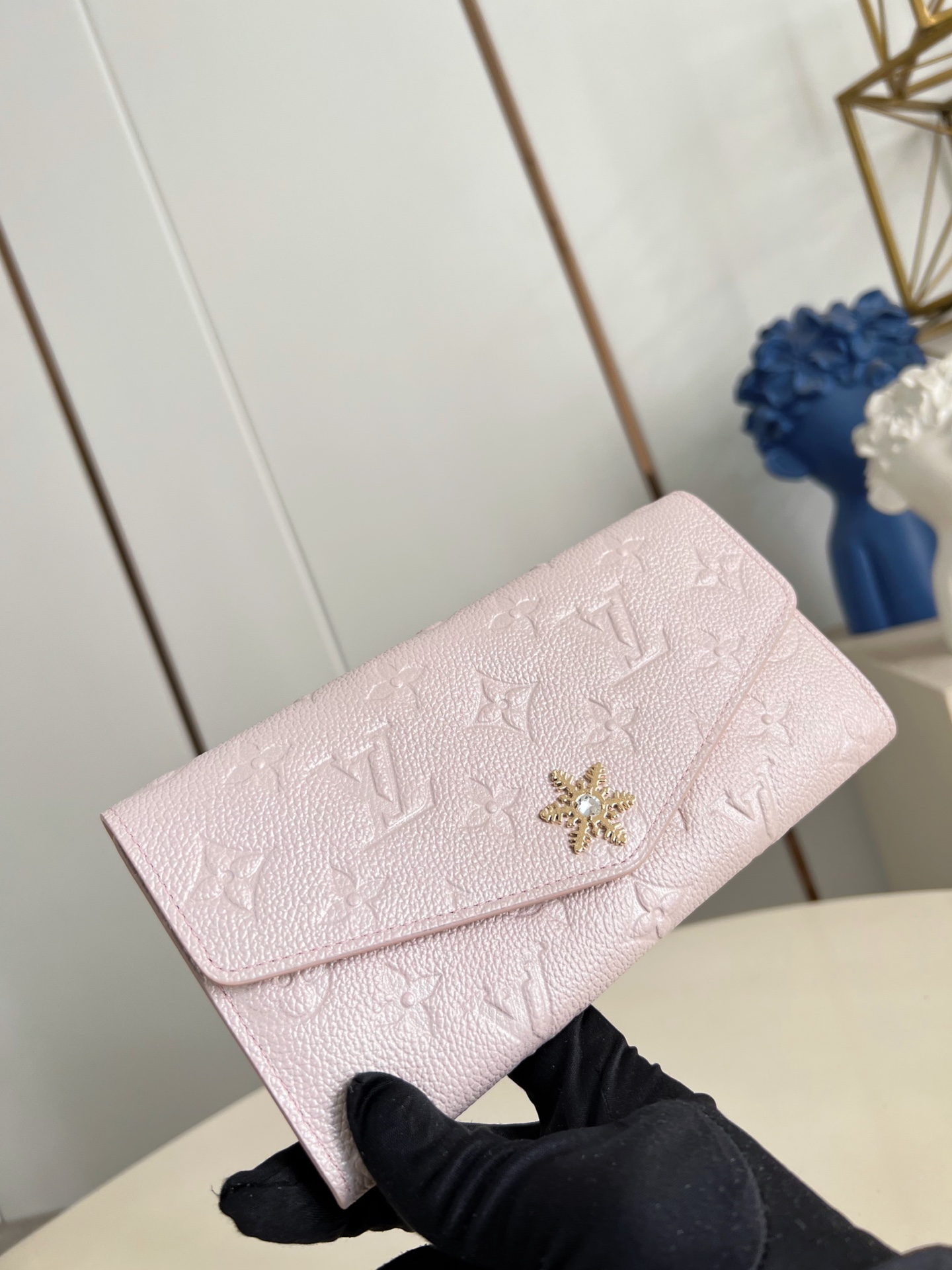 Louis Vuitton Basic Bag M-s