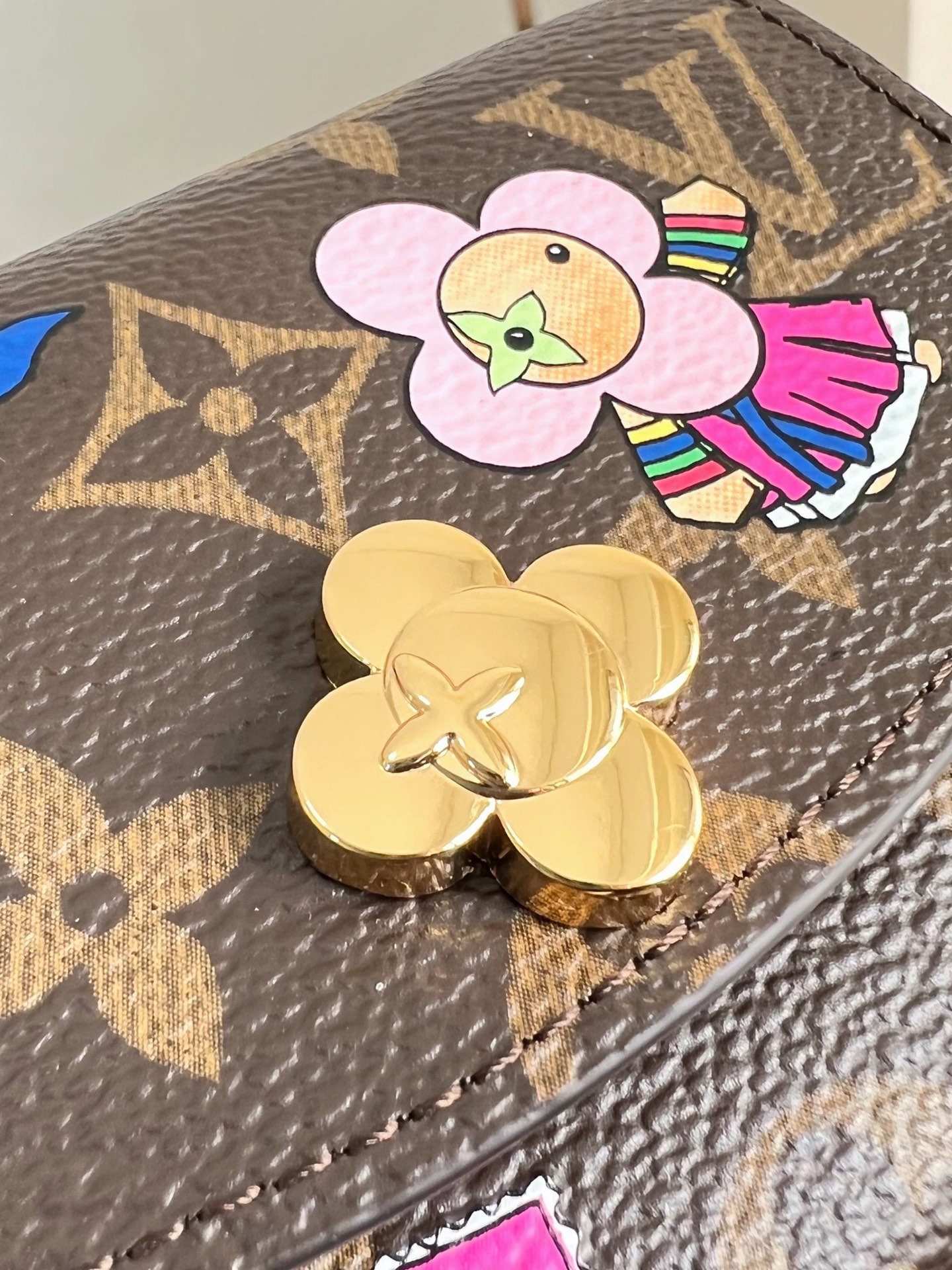 Louis Vuitton Basic Bag Canvas M-l-s