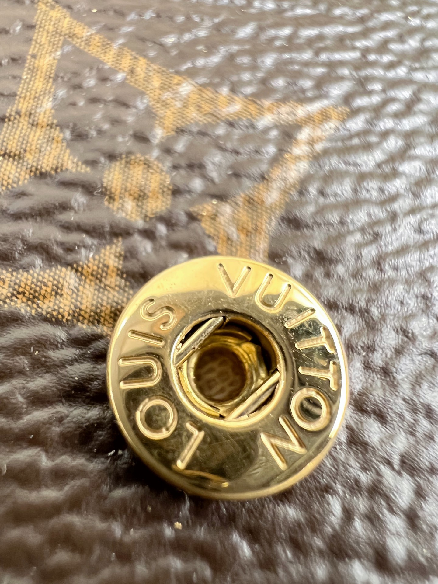 Louis Vuitton Basic Bag Canvas M-l-s