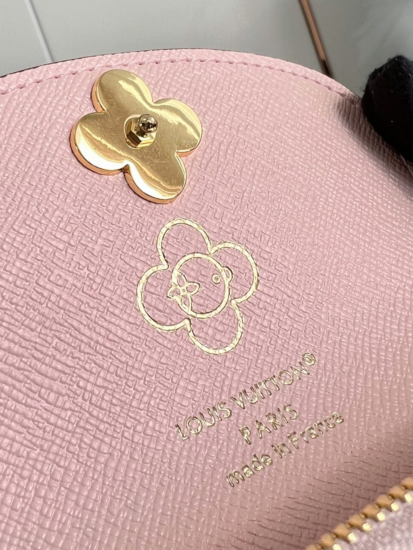 Louis Vuitton Basic Bag Canvas M-l-s