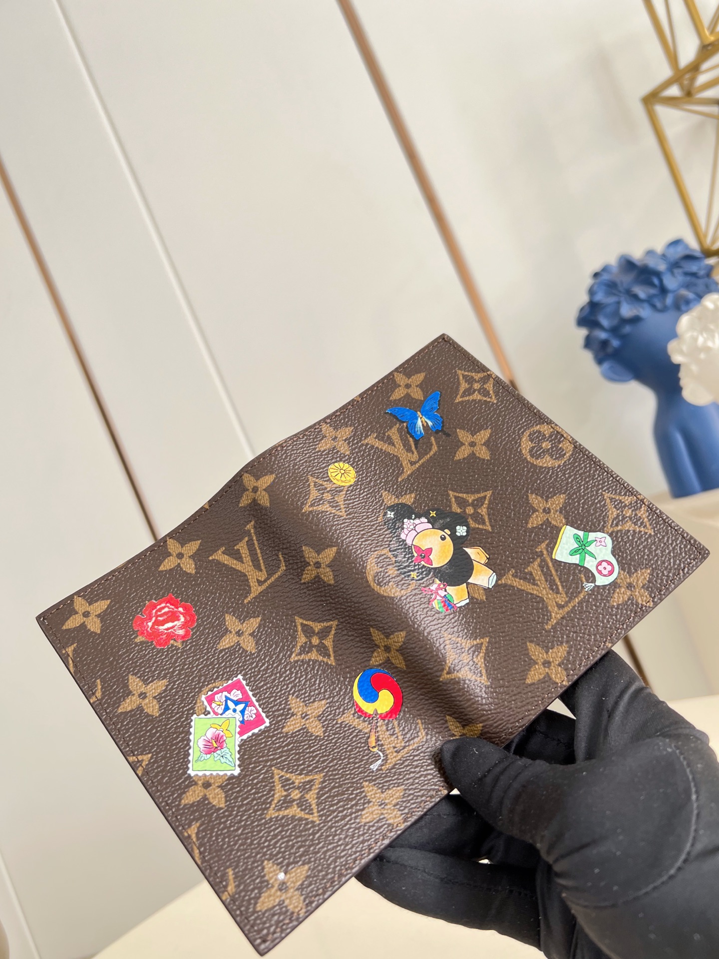 Louis Vuitton Basic Bag Canvas M-l