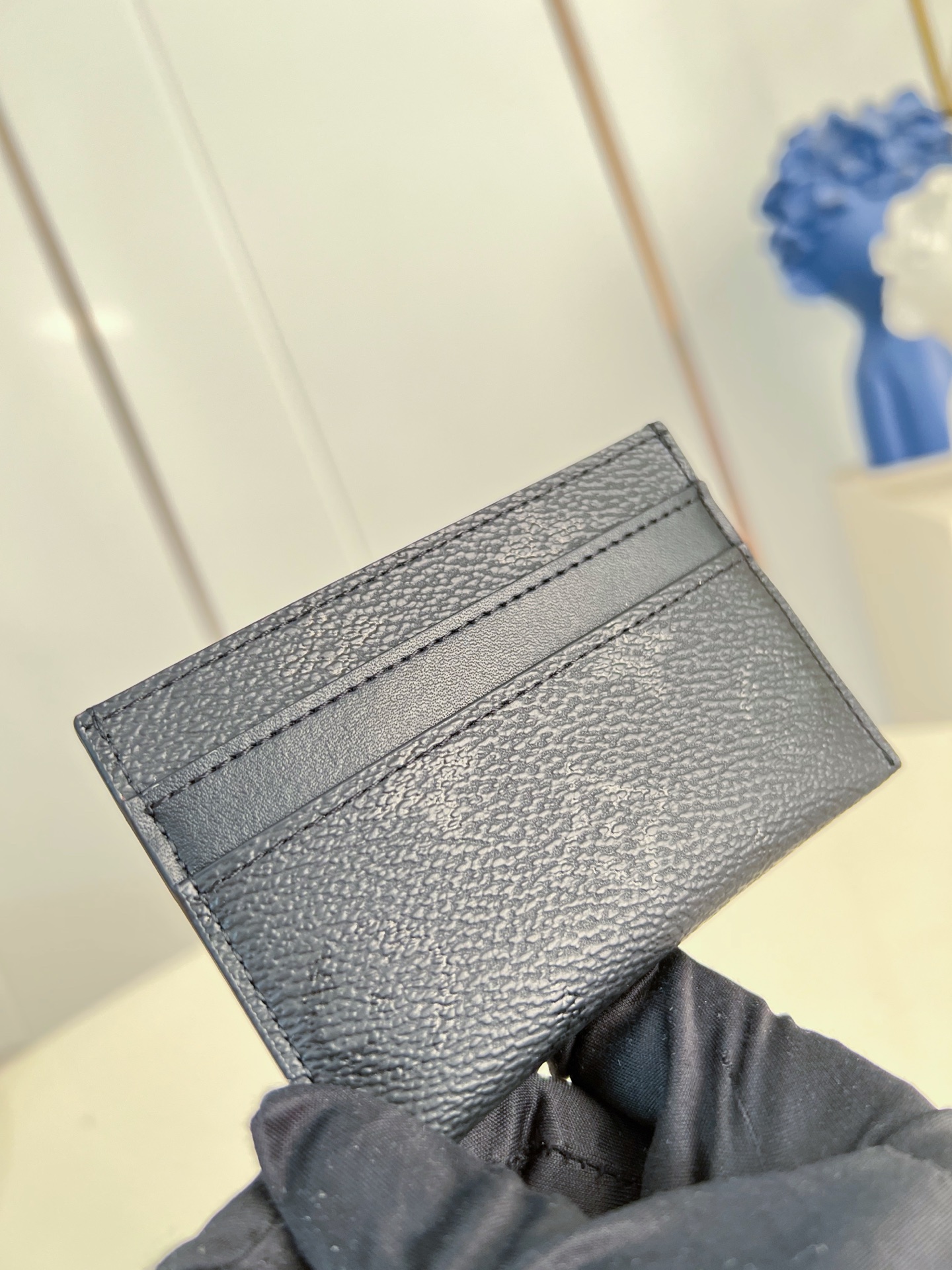 Louis Vuitton Basic Bag Canvas M-l-s