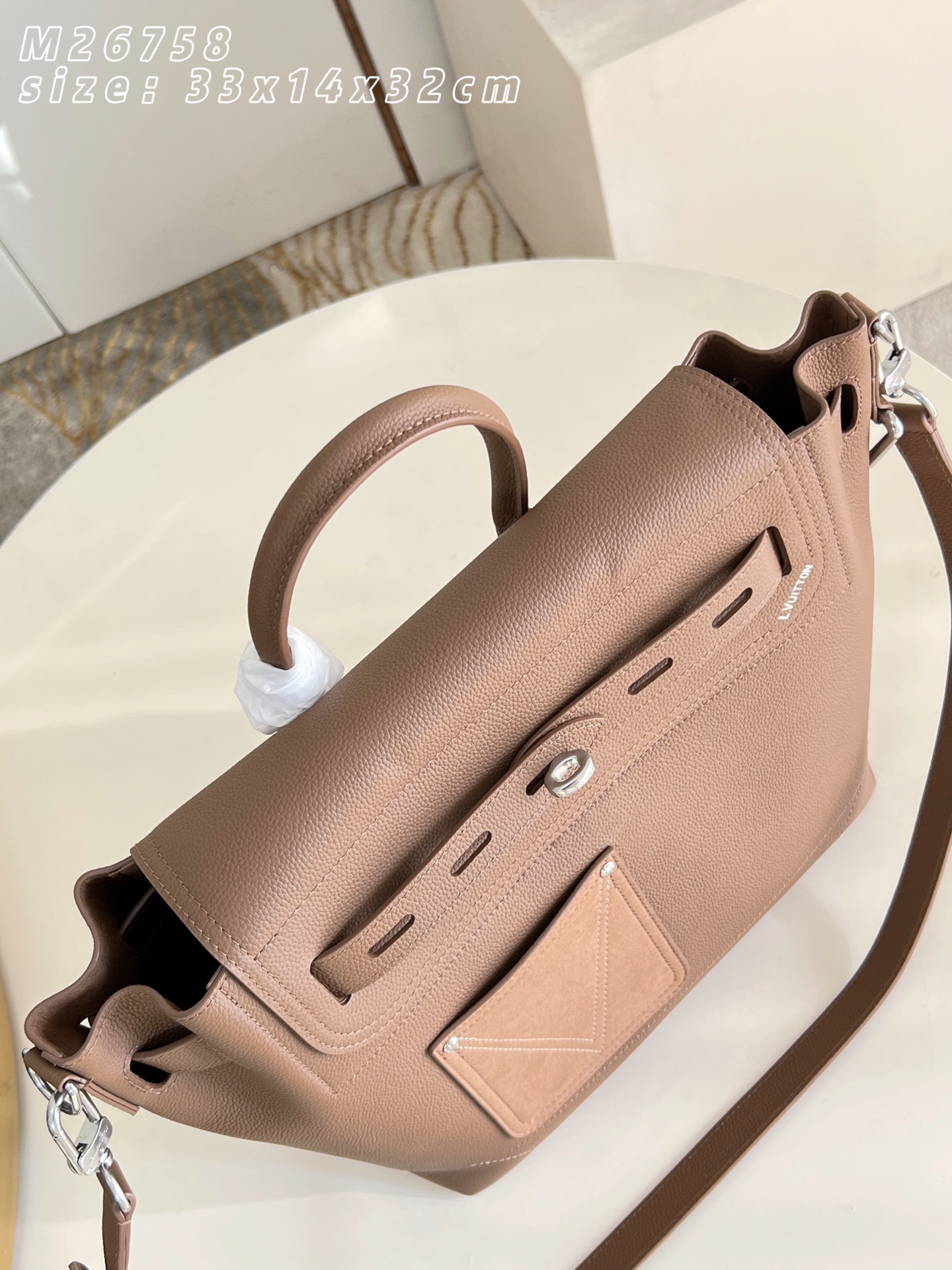 Louis Vuitton Basic Bag Cow Leather M-l-s