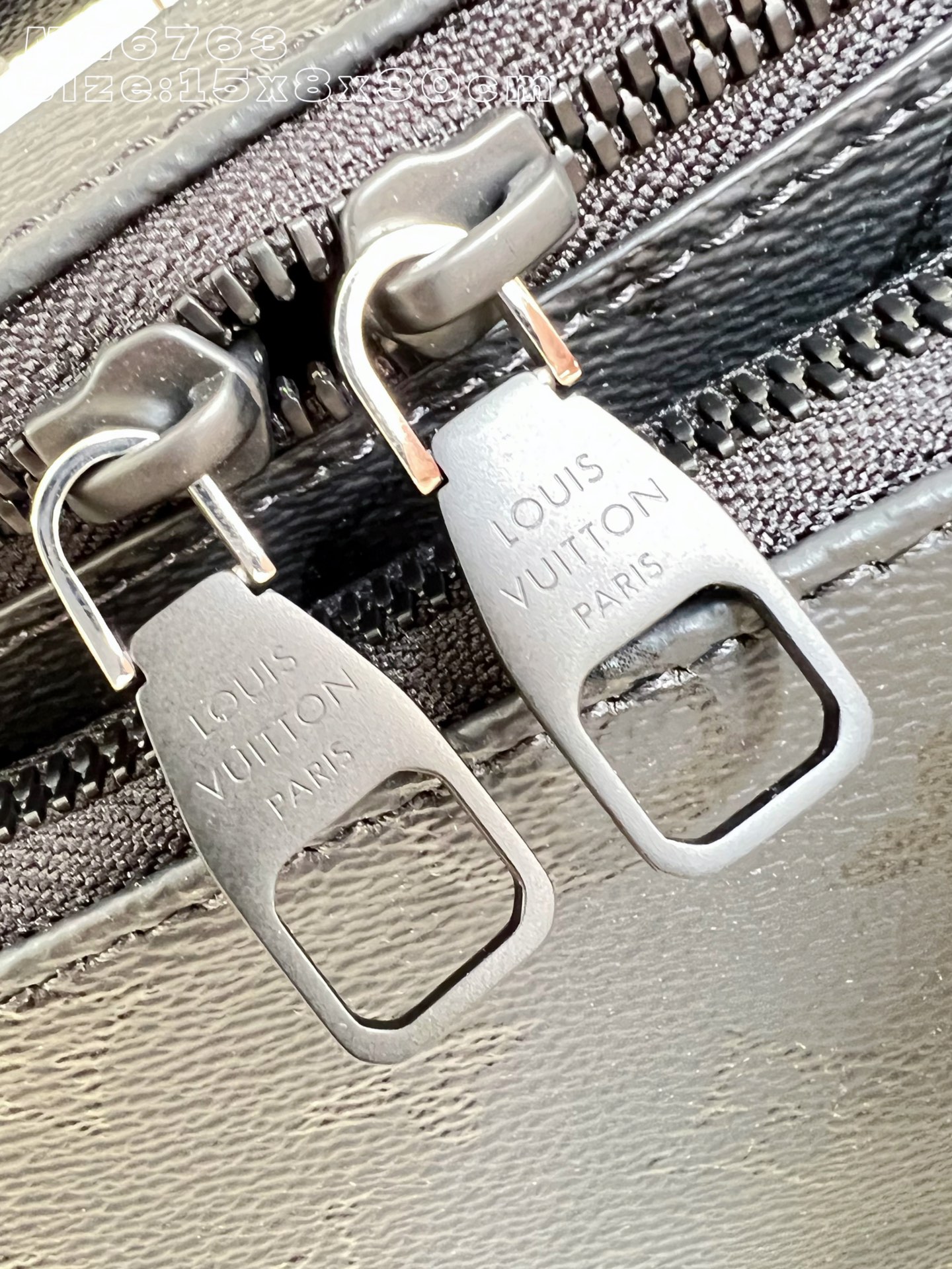 Louis Vuitton Basic Bag Canvas M-s