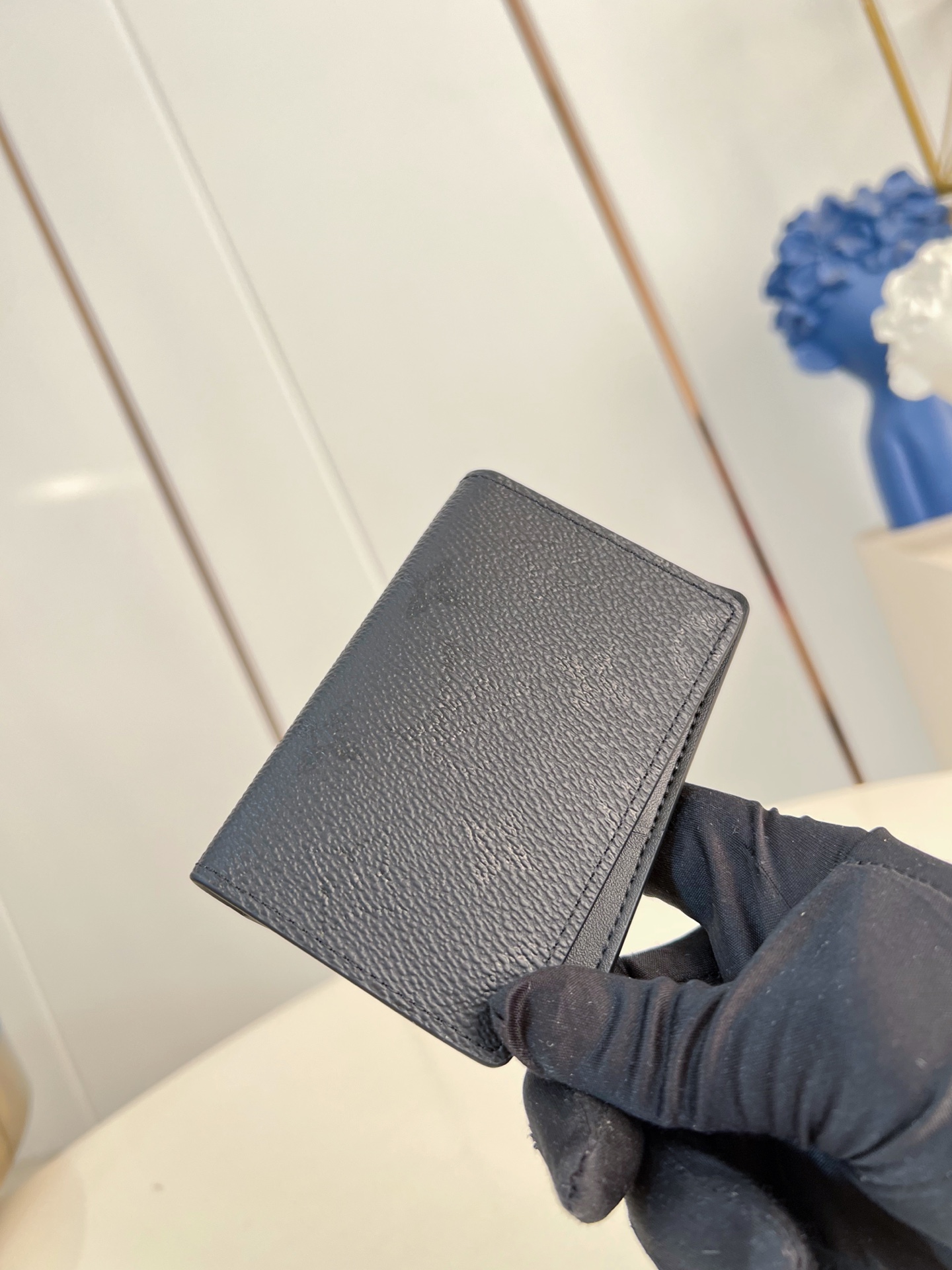 Louis Vuitton Basic Bag Cow Leather M