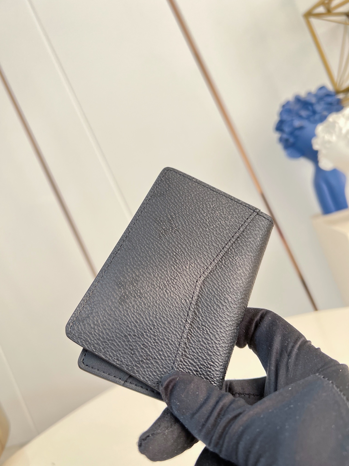 Louis Vuitton Basic Bag Cow Leather M