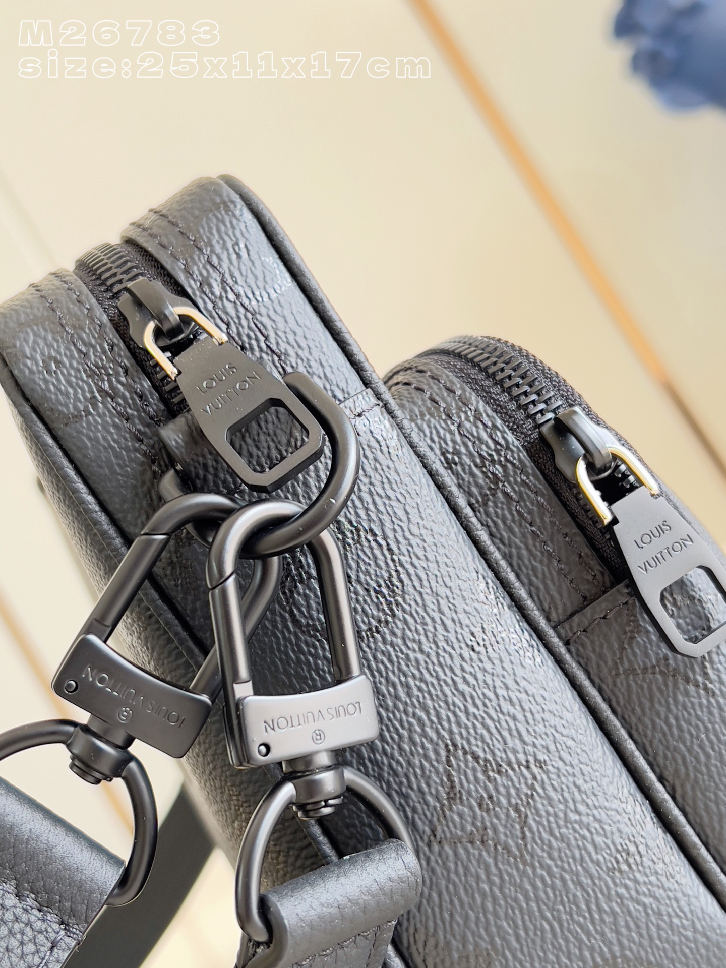 Louis Vuitton Crossbody Bag Canvas M-l