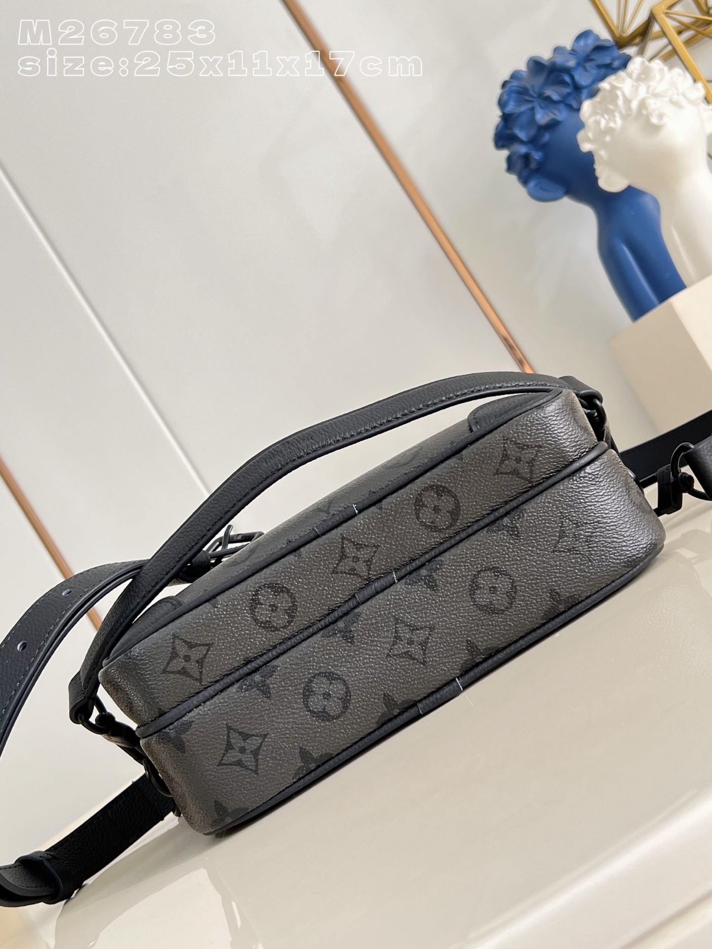 Louis Vuitton Crossbody Bag Canvas M-l