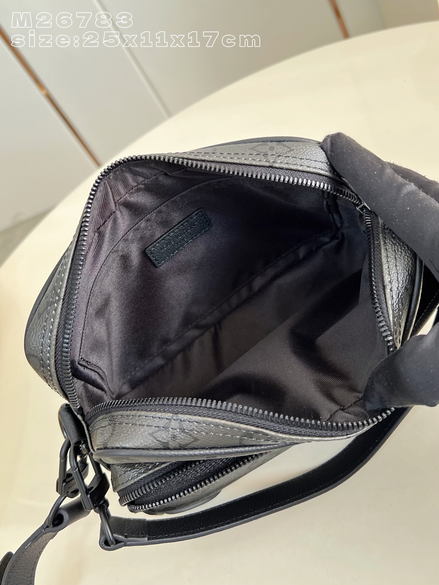 Louis Vuitton Crossbody Bag Canvas M-l