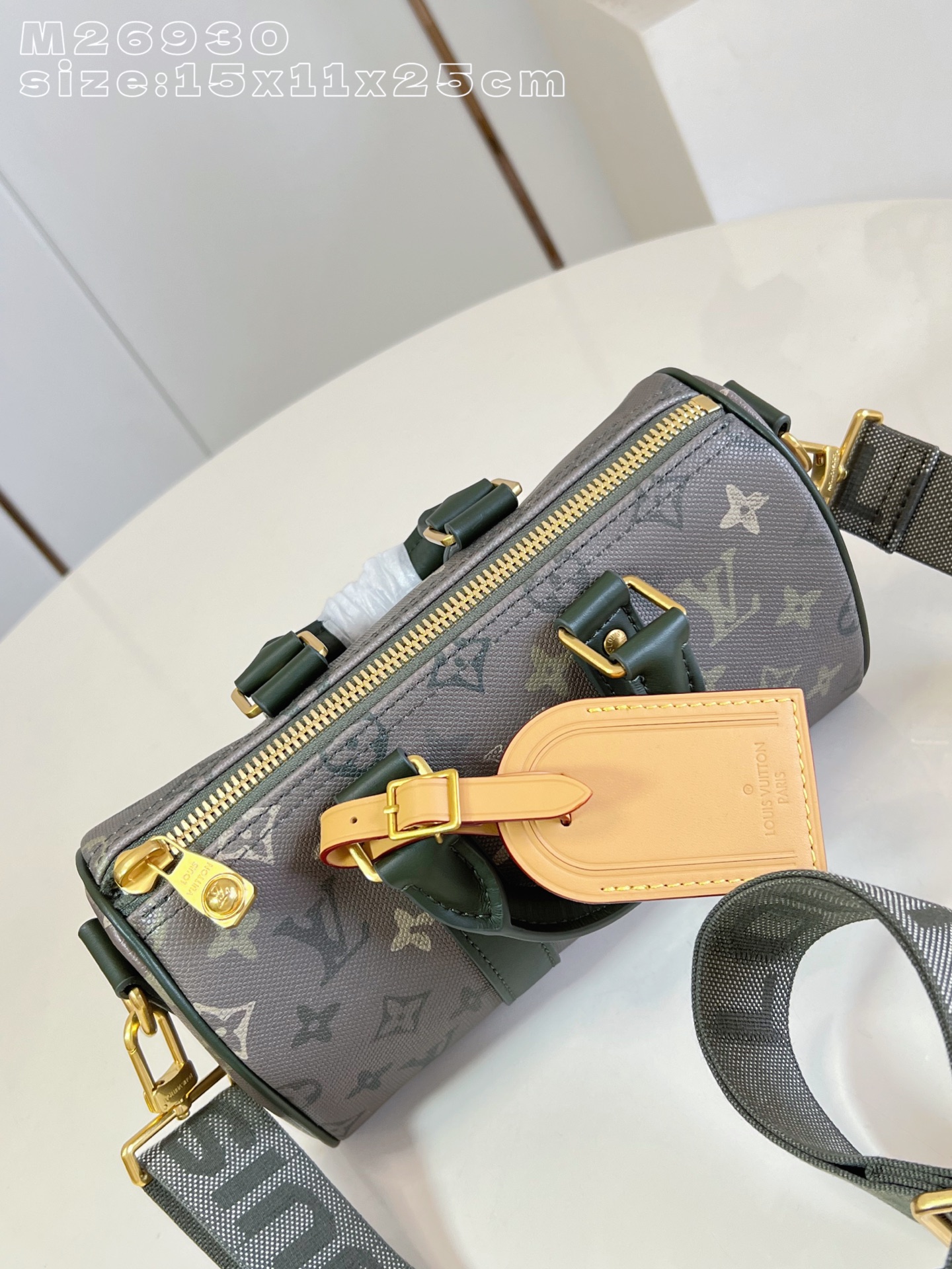 Louis Vuitton Basic Bag Canvas M-l-s