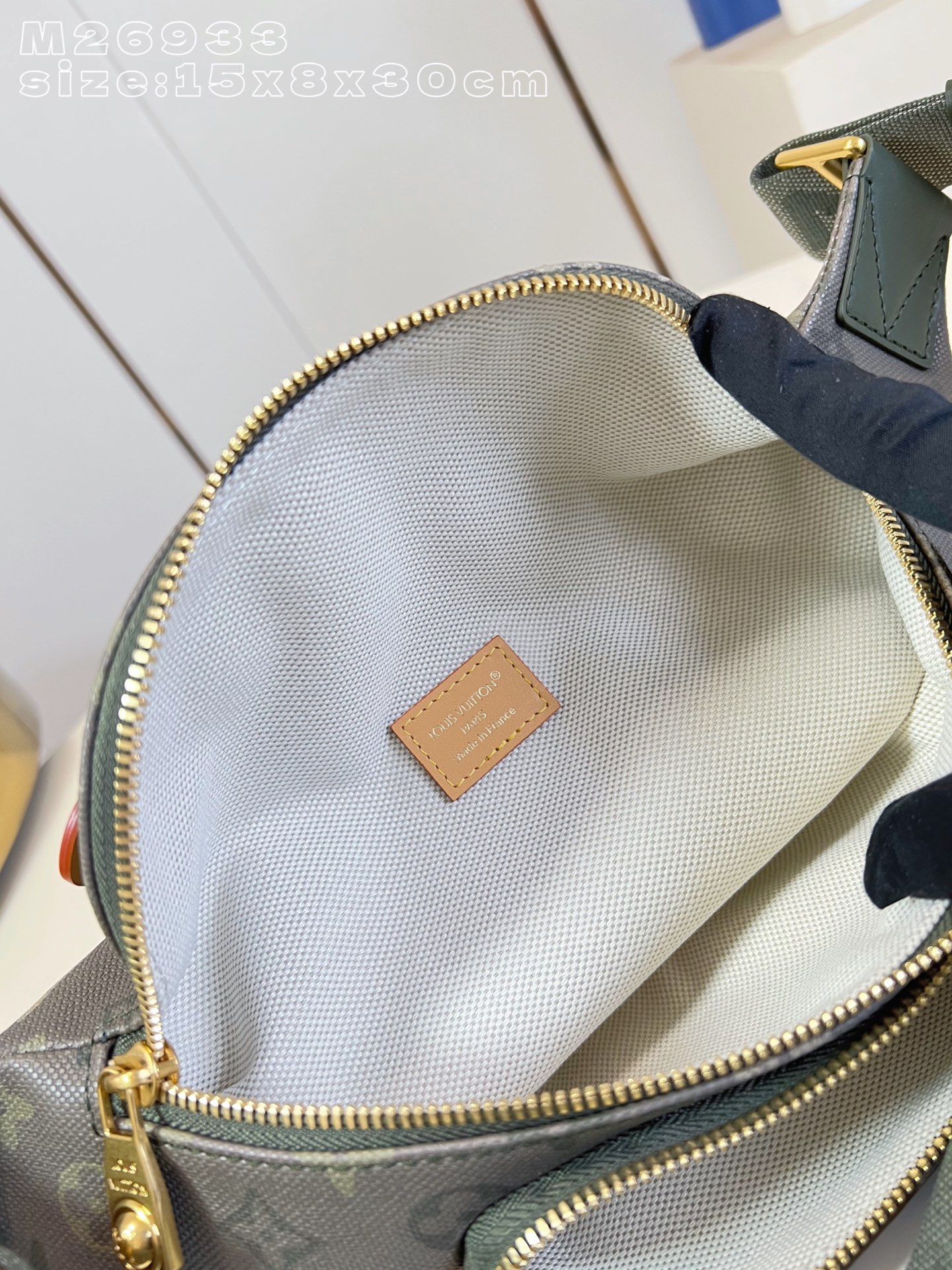 Louis Vuitton Basic Bag Canvas M-l-s