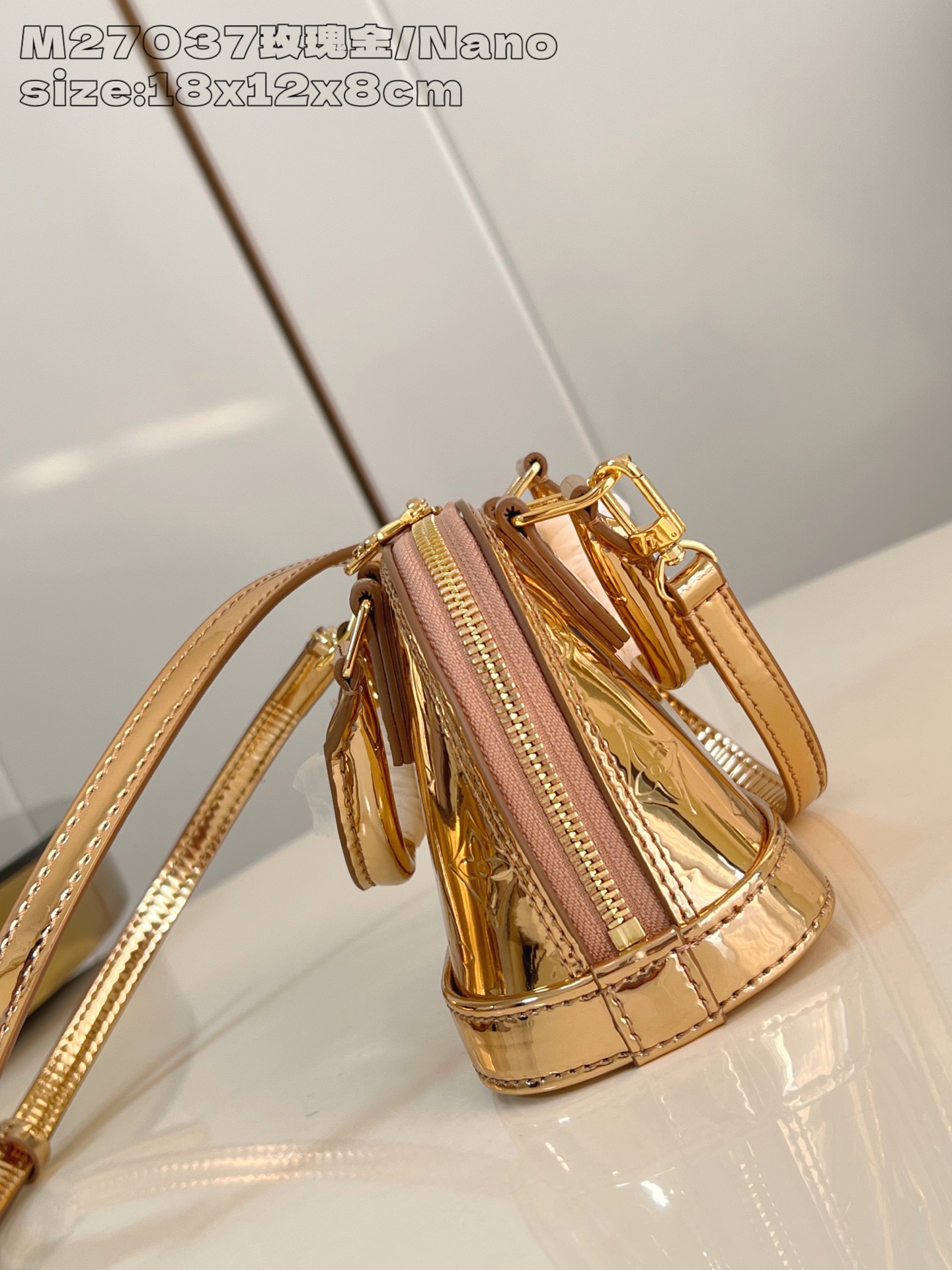 Louis Vuitton Basic Bag M-l-s