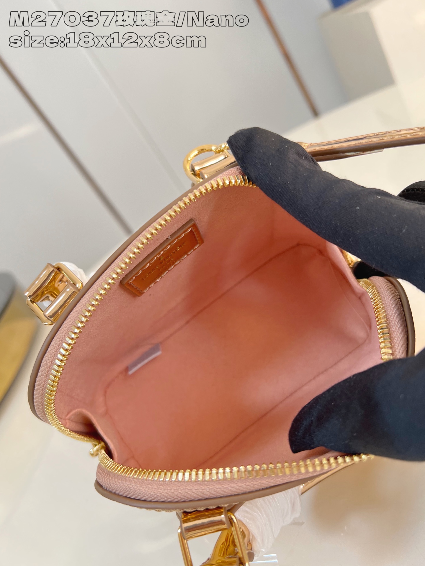 Louis Vuitton Basic Bag M-l-s