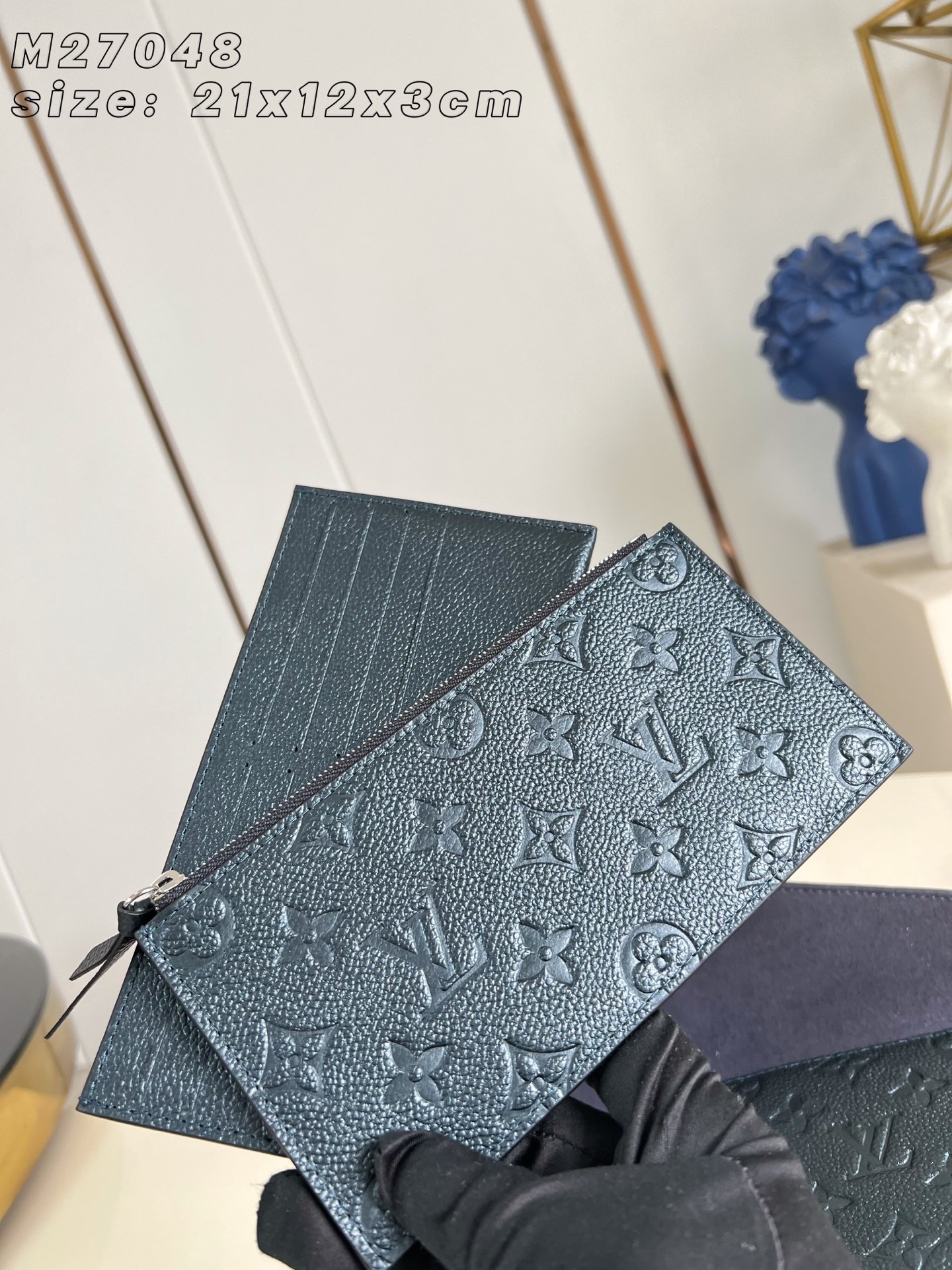 Louis Vuitton Basic Bag Canvas M-l