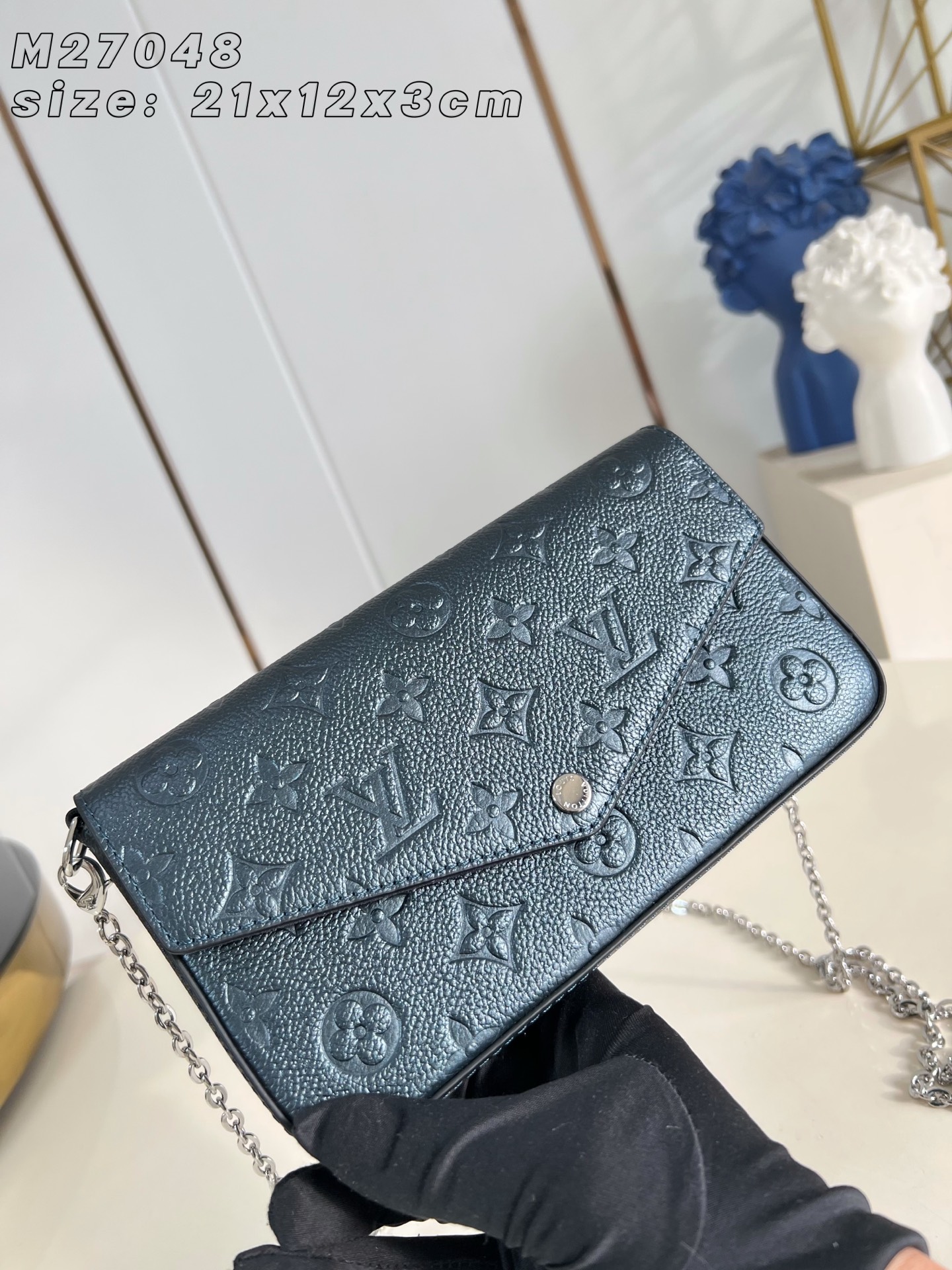 Louis Vuitton Basic Bag Canvas M-l