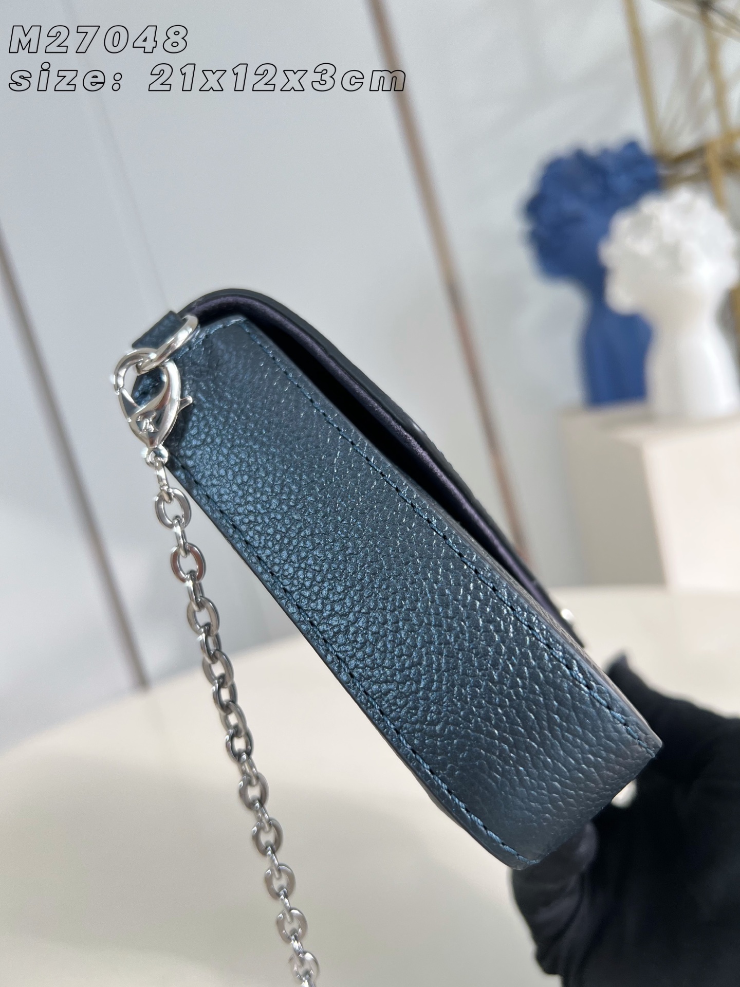 Louis Vuitton Basic Bag Canvas M-l