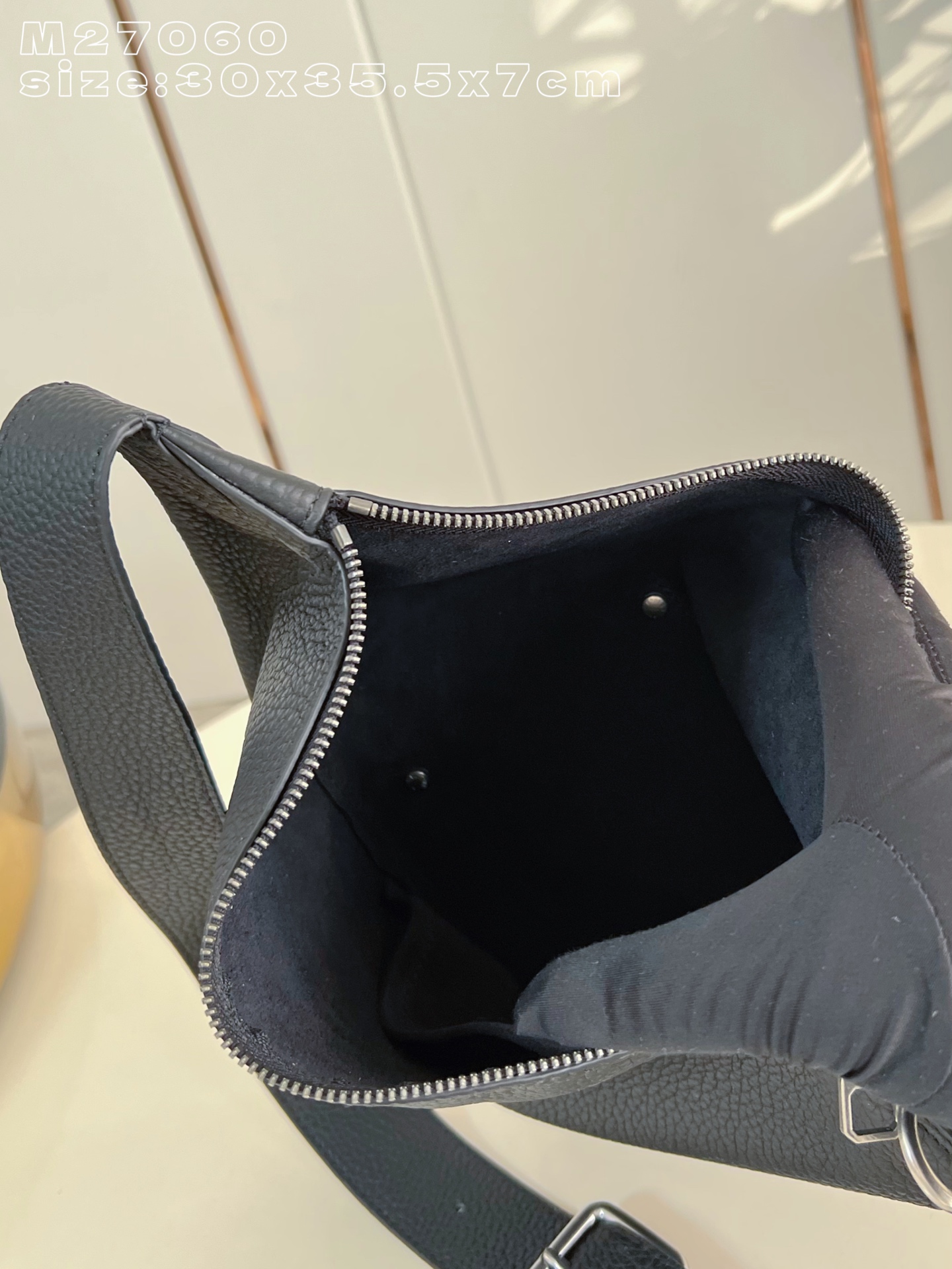 Louis Vuitton Shoulder Bag M-l-s