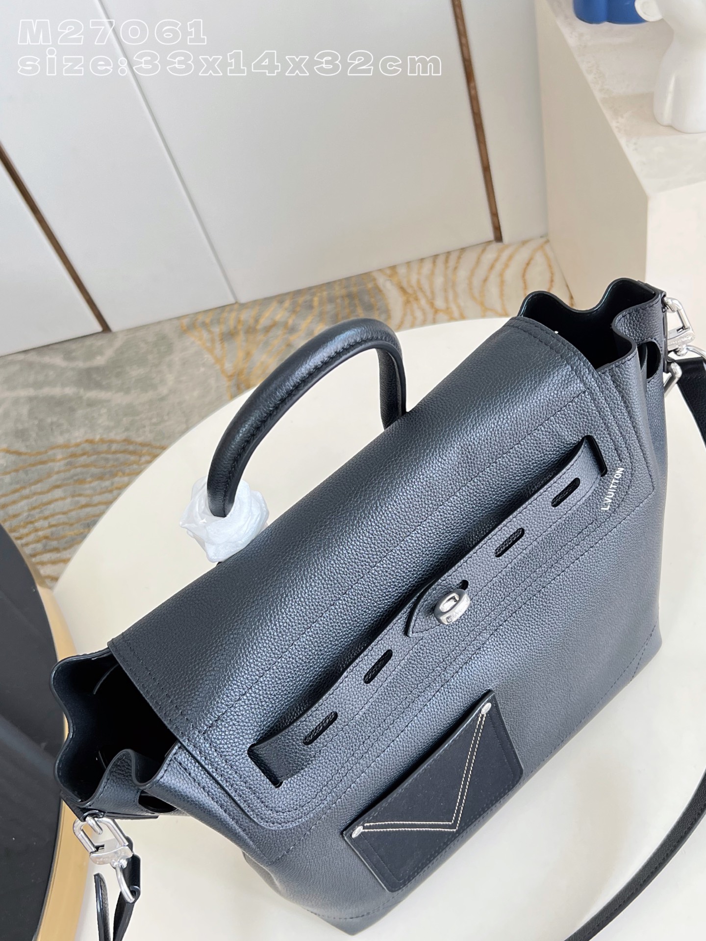 Louis Vuitton Basic Bag Cow Leather M-l-s