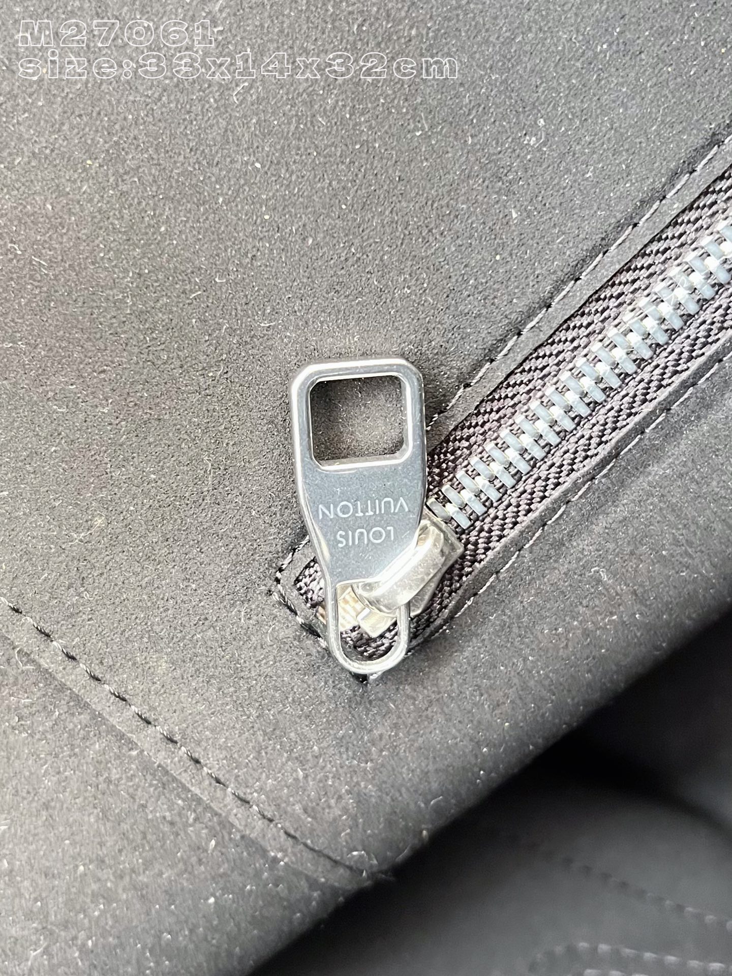 Louis Vuitton Basic Bag Cow Leather M-l-s