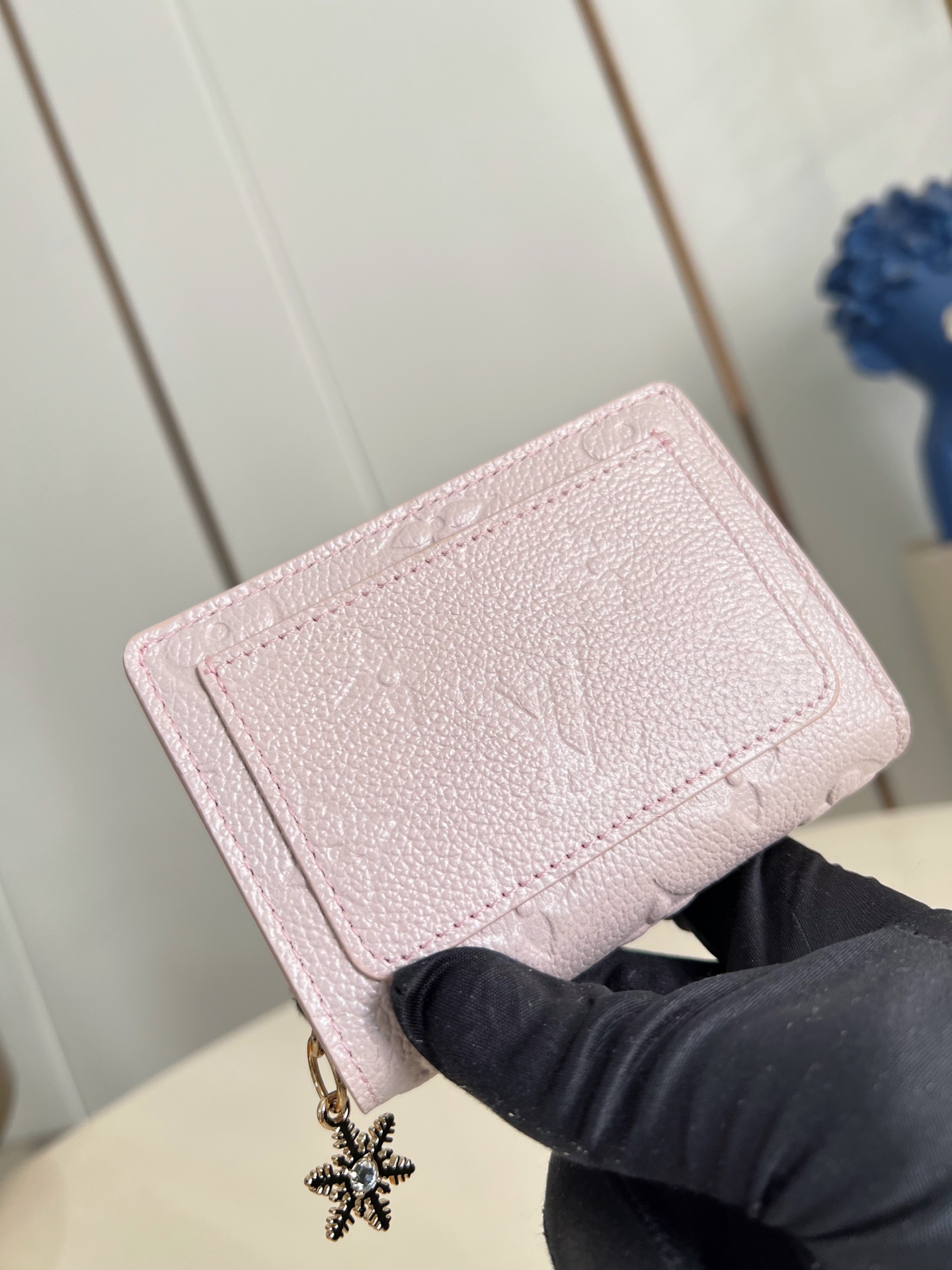 Louis Vuitton Basic Bag M-l