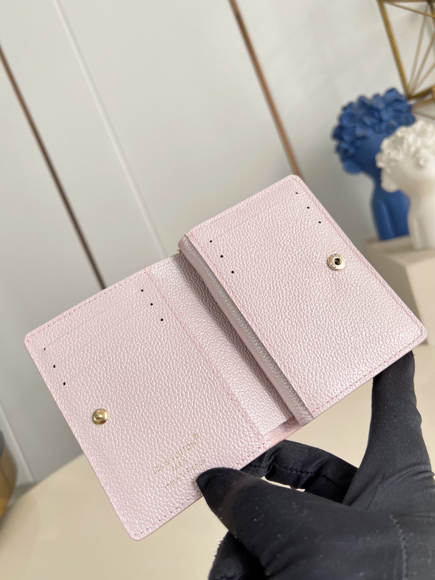 Louis Vuitton Basic Bag M-l