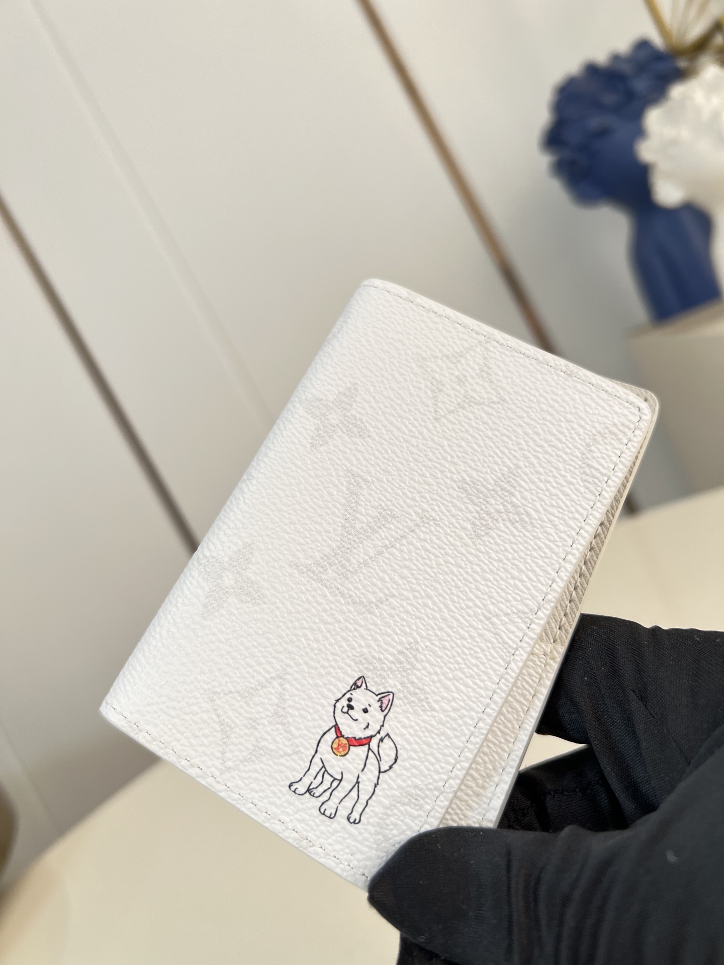 Louis Vuitton Basic Bag M-s