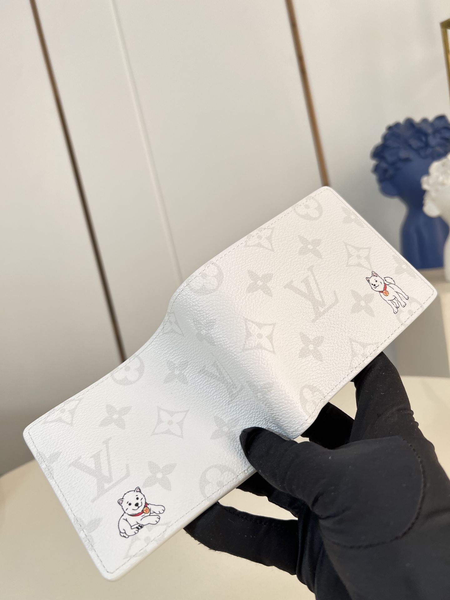 Louis Vuitton Basic Bag Canvas M-l