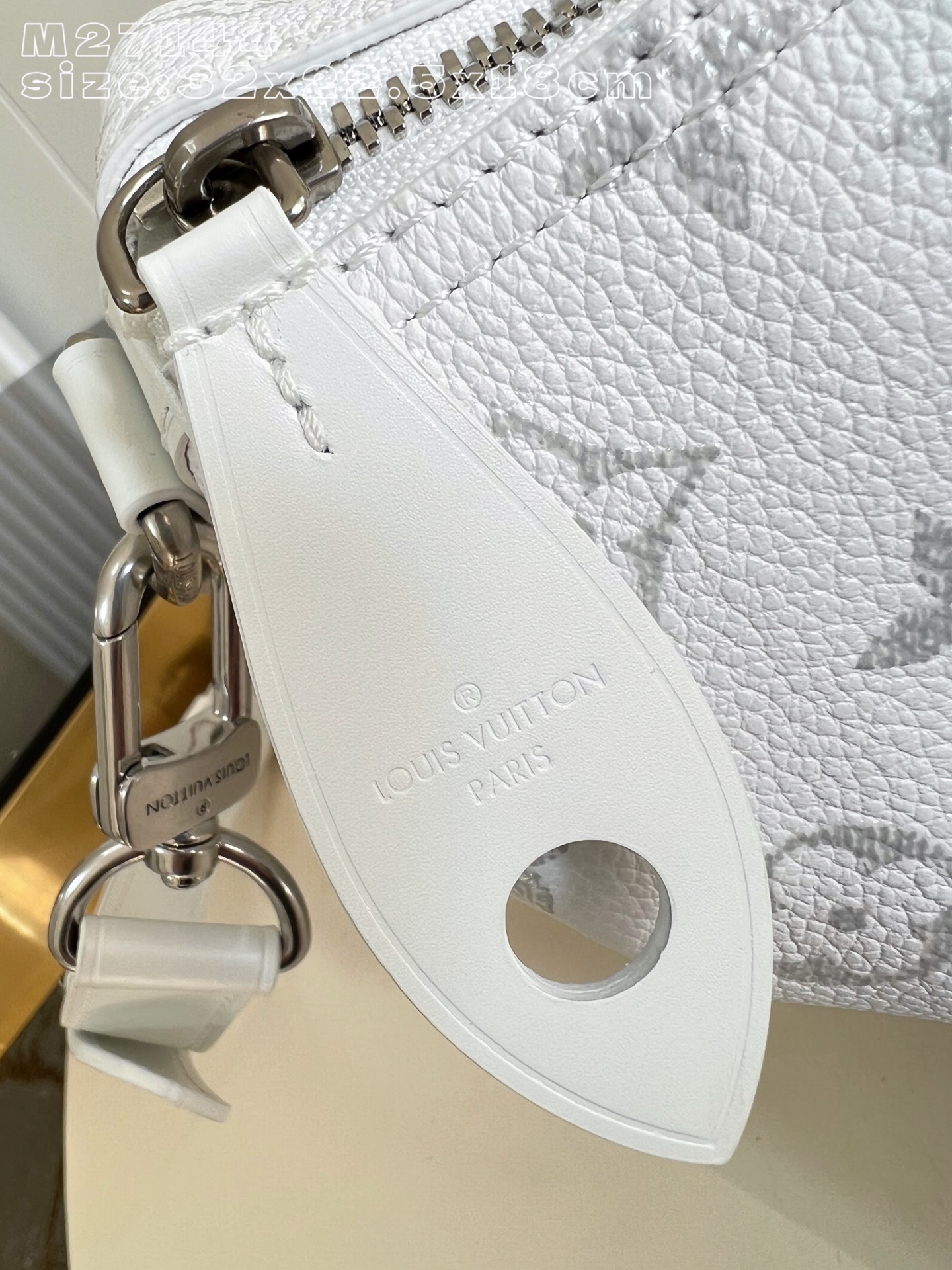 Louis Vuitton Basic Bag Canvas White M-30cm-18cm-s