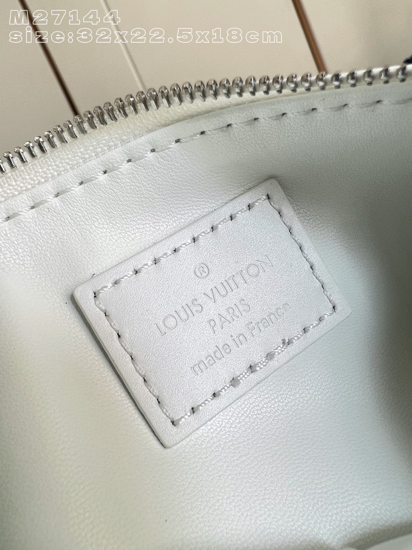 Louis Vuitton Basic Bag Canvas White M-30cm-18cm-s