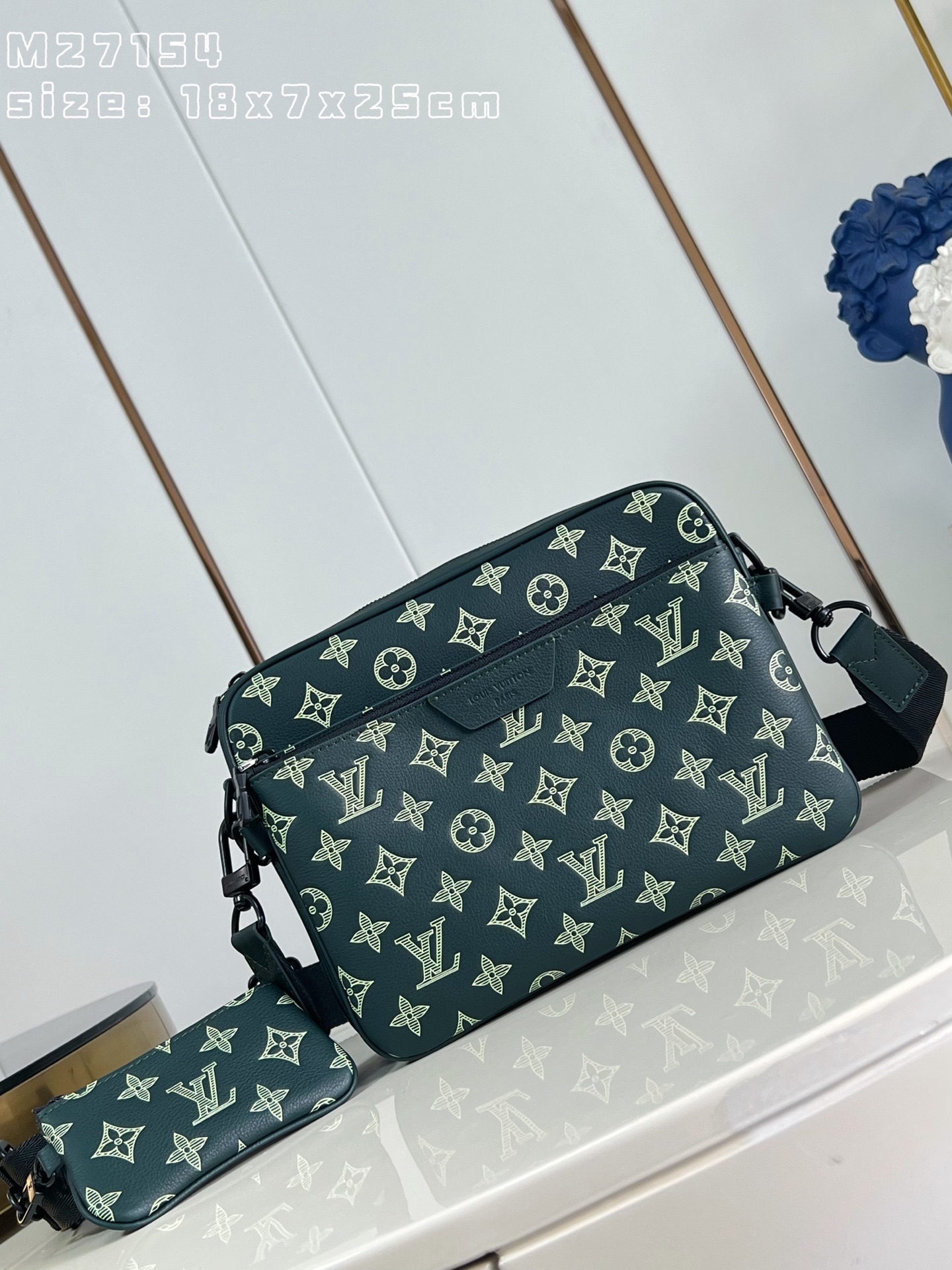 Louis Vuitton Messenger Bag Cow Leather M-s