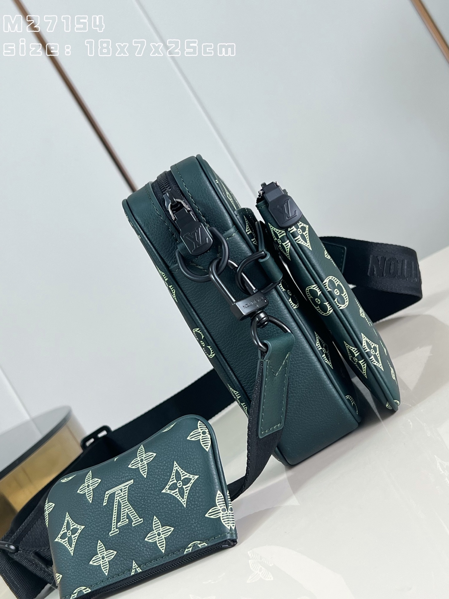 Louis Vuitton Messenger Bag Cow Leather M-s