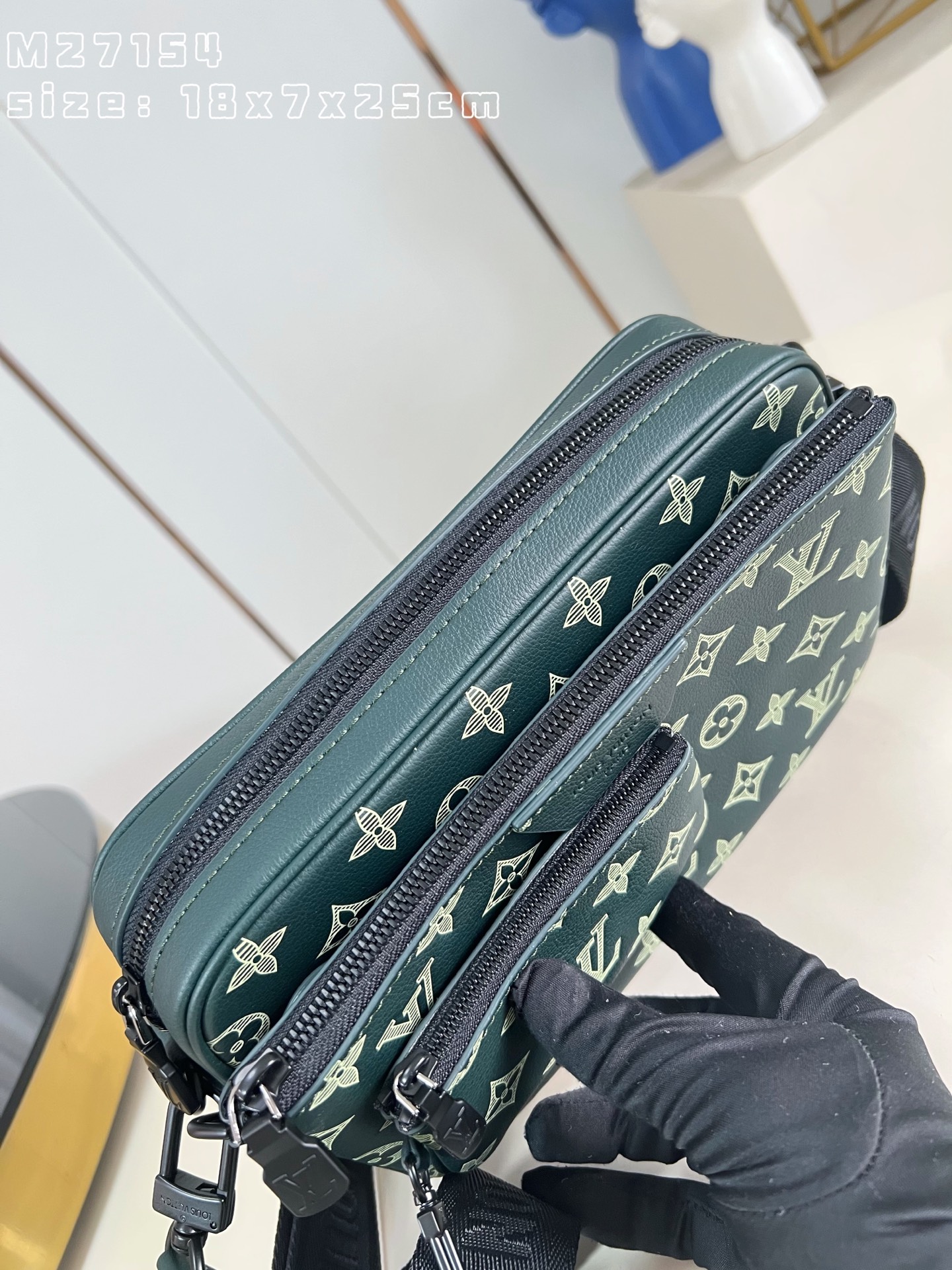 Louis Vuitton Messenger Bag Cow Leather M-s