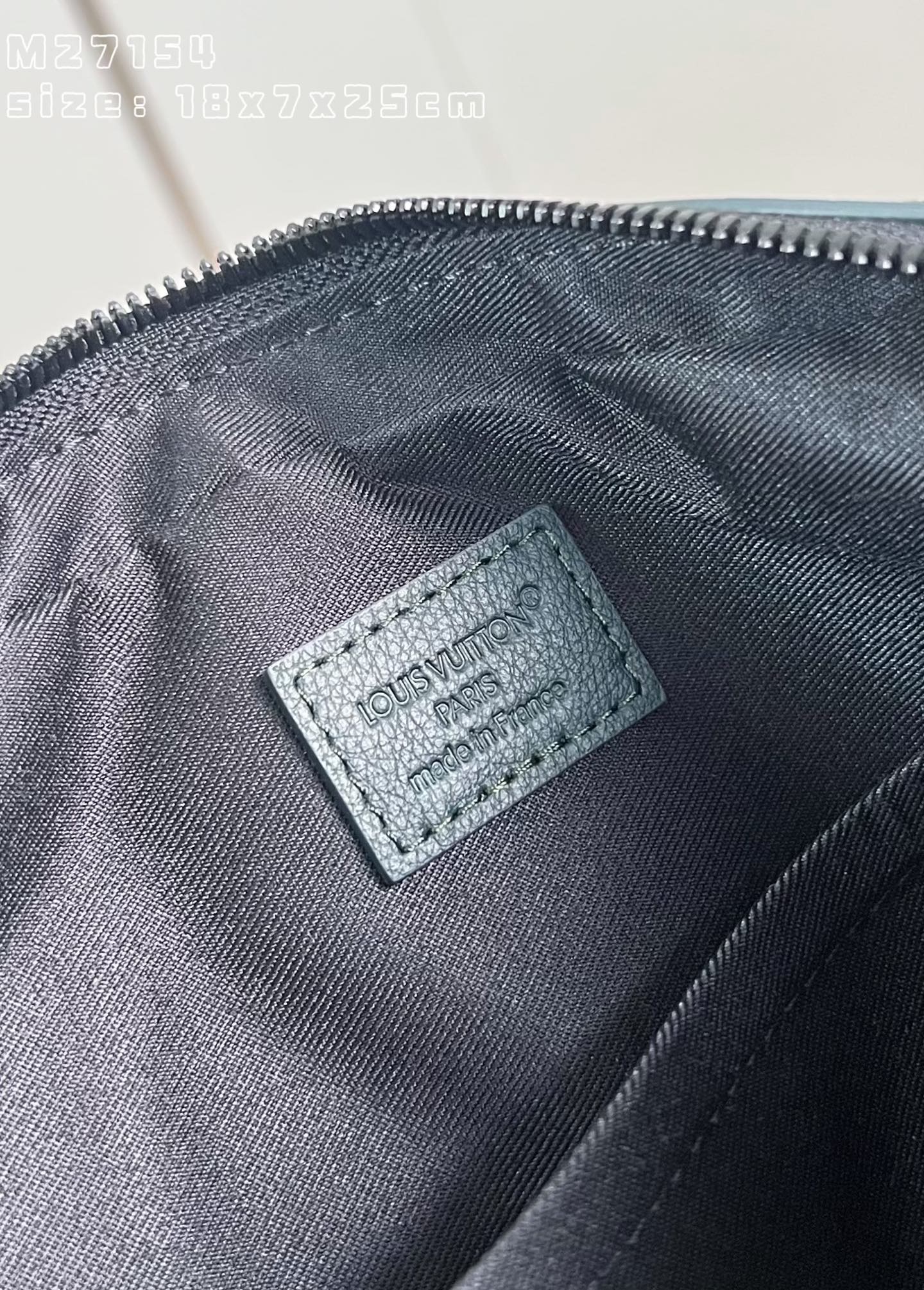 Louis Vuitton Messenger Bag Cow Leather M-s