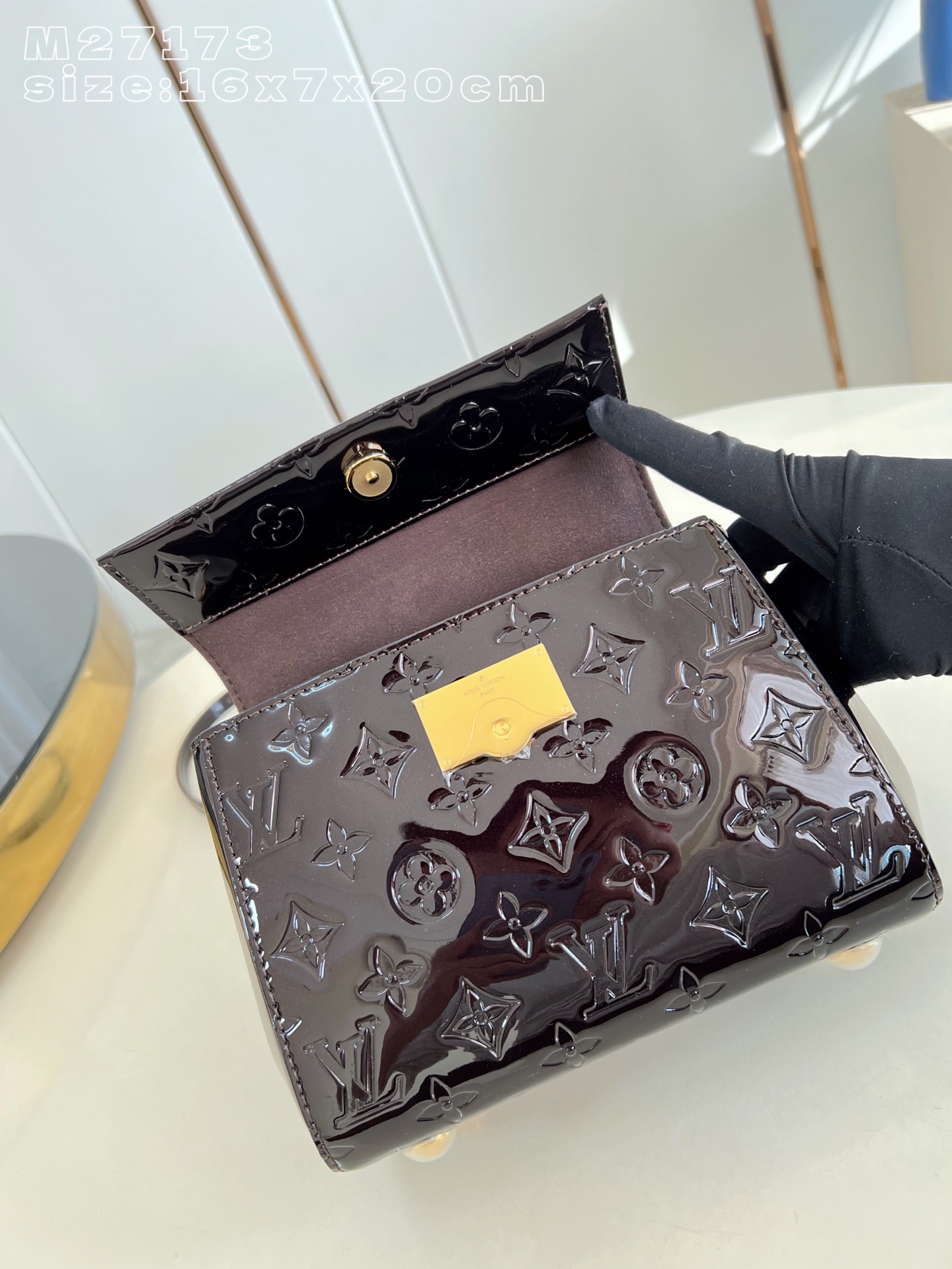 Louis Vuitton Basic Bag M-l