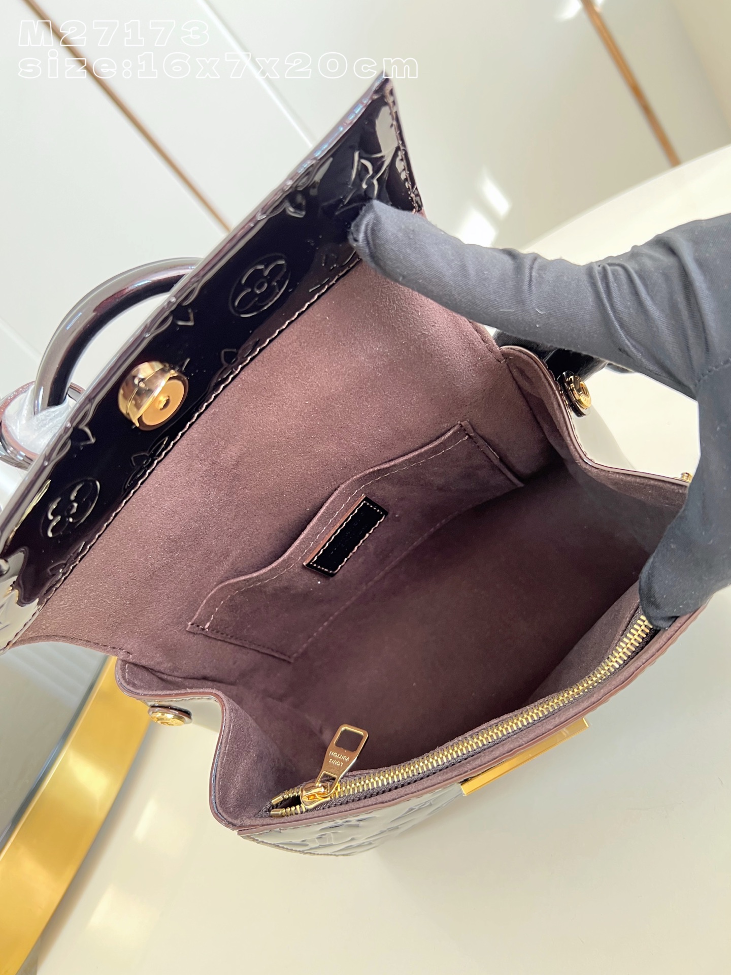 Louis Vuitton Basic Bag M-l