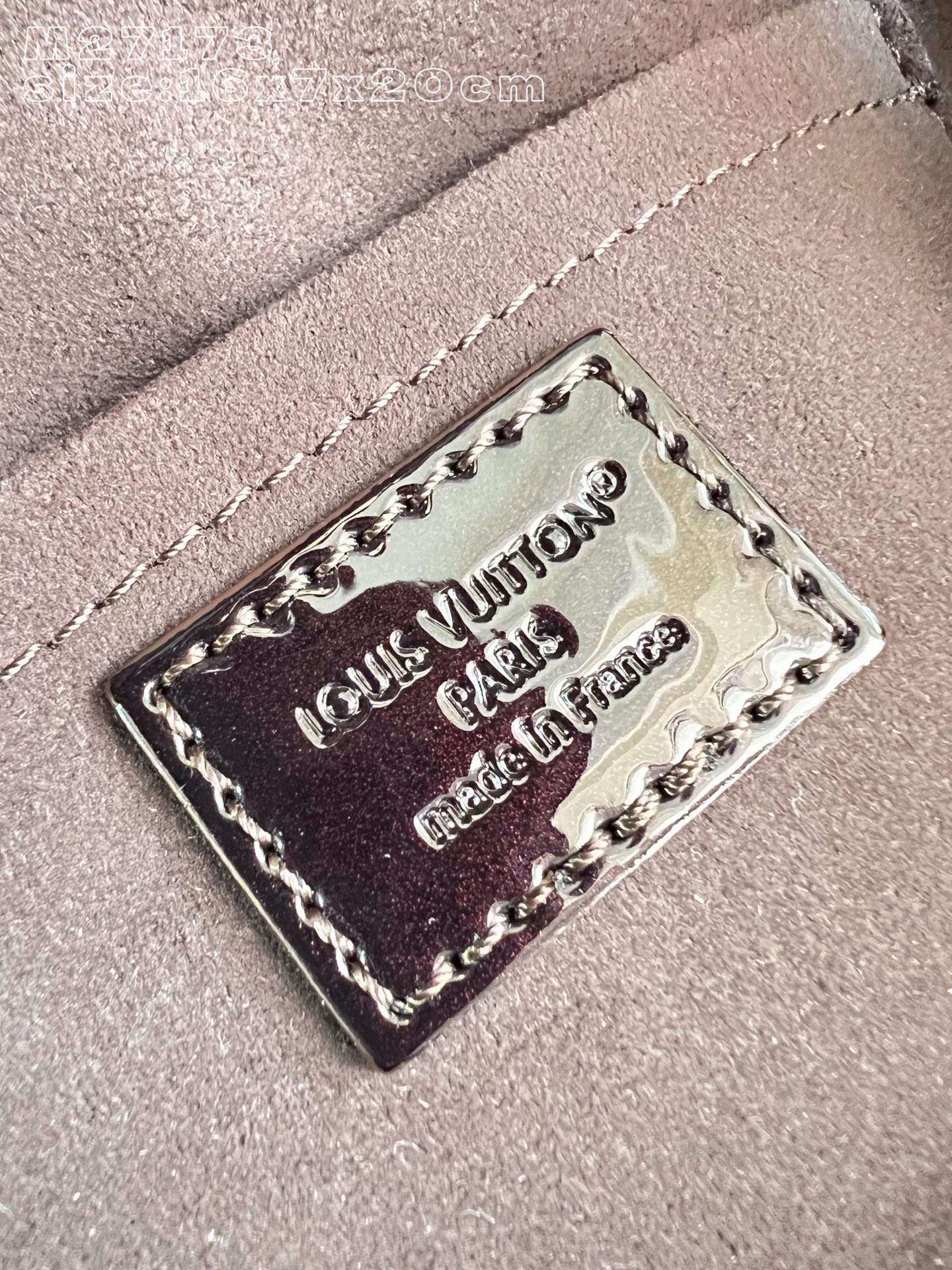 Louis Vuitton Basic Bag M-l