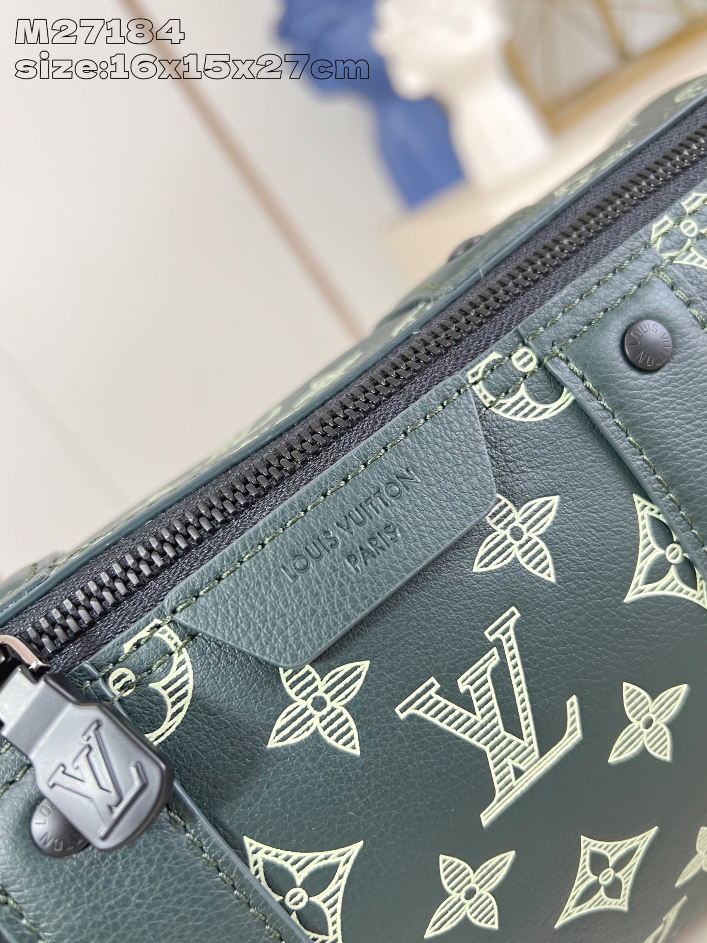 Louis Vuitton Basic Bag Cow Leather M-l-s