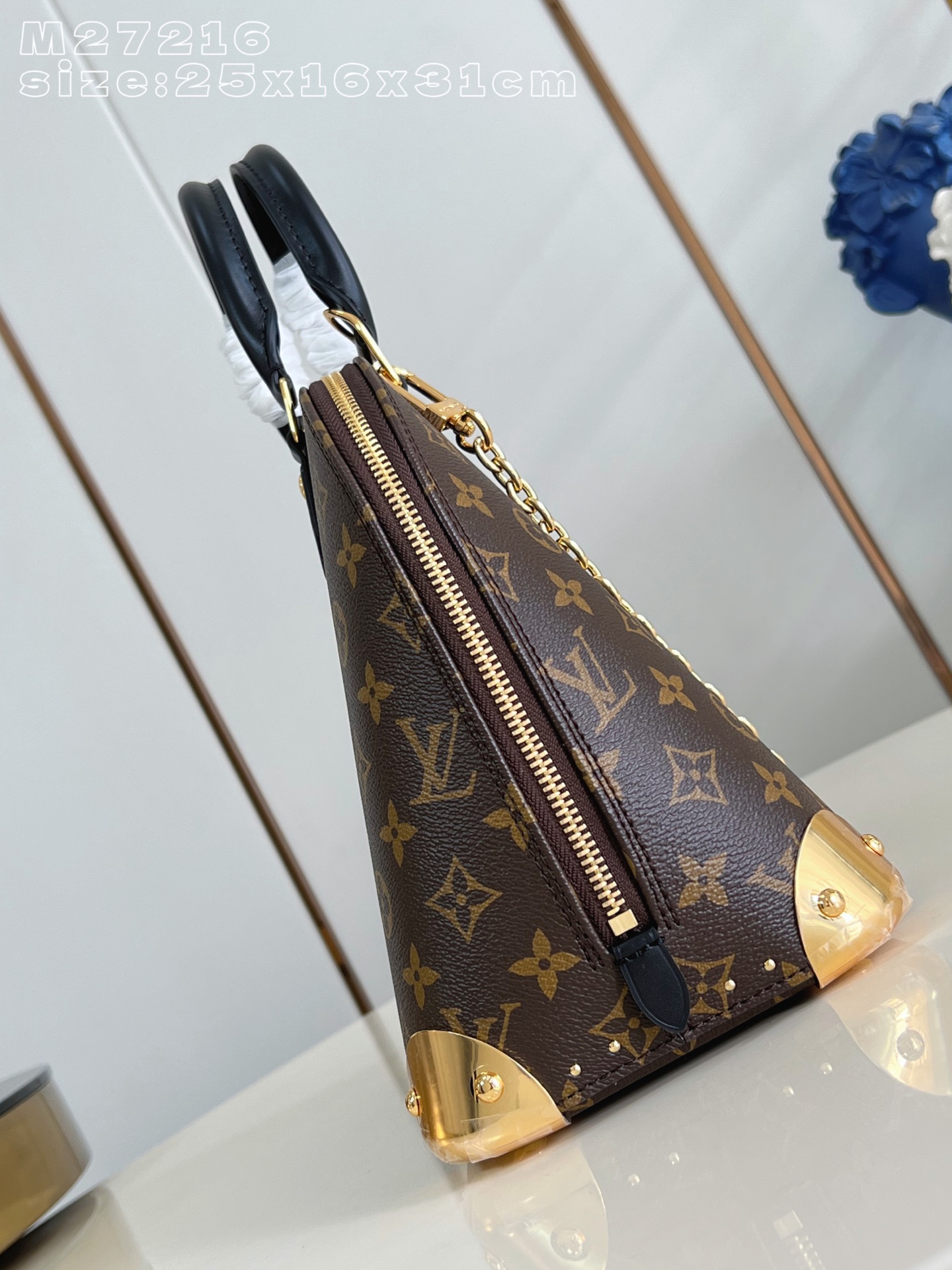 Louis Vuitton Basic Bag Cow Leather M-l