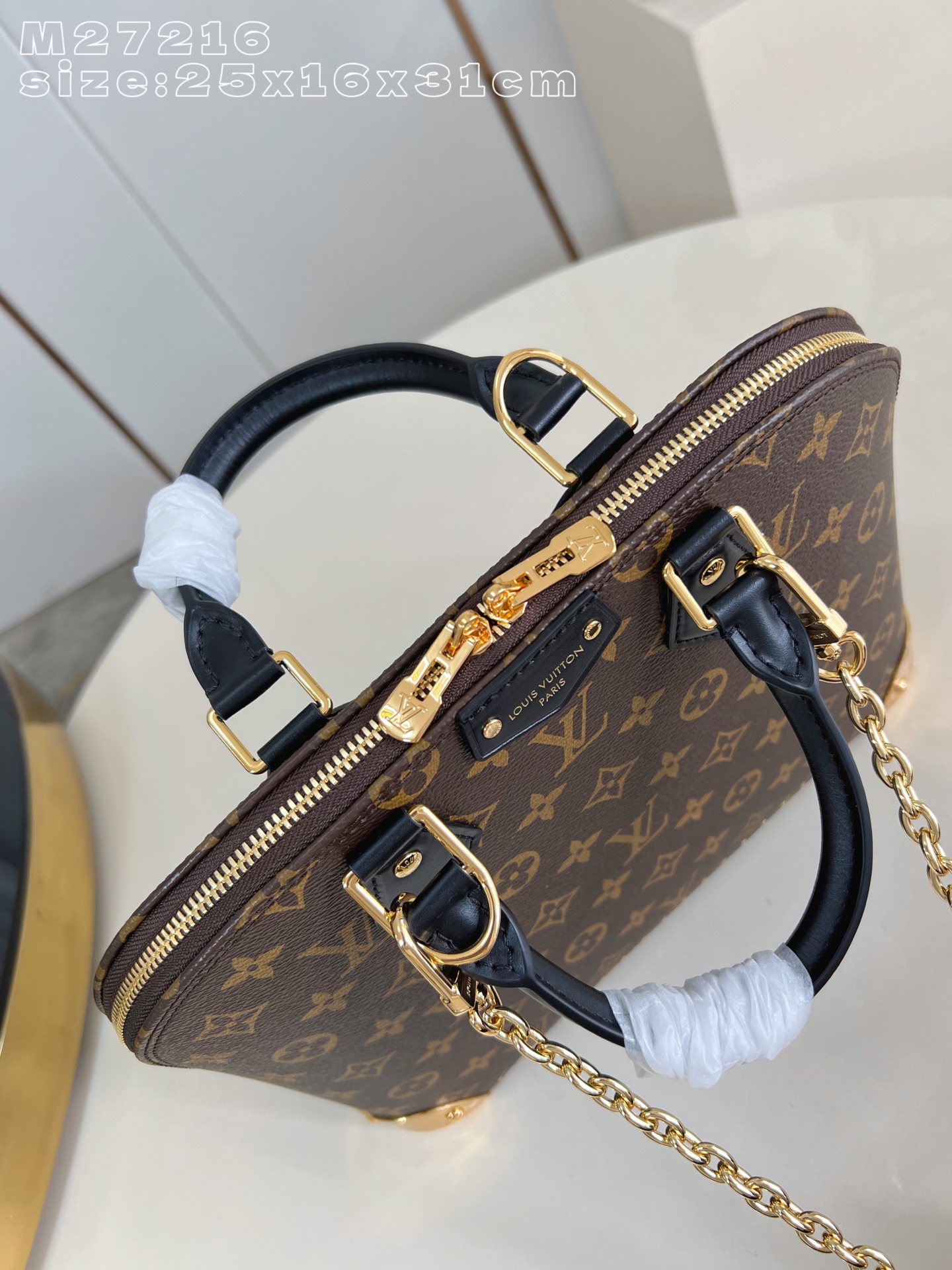 Louis Vuitton Basic Bag Cow Leather M-l