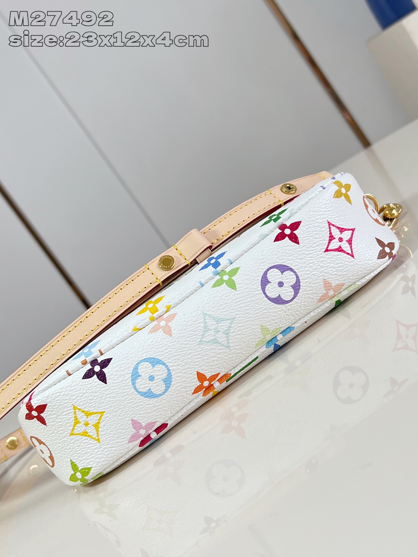 Louis Vuitton Basic Bag Canvas M-l