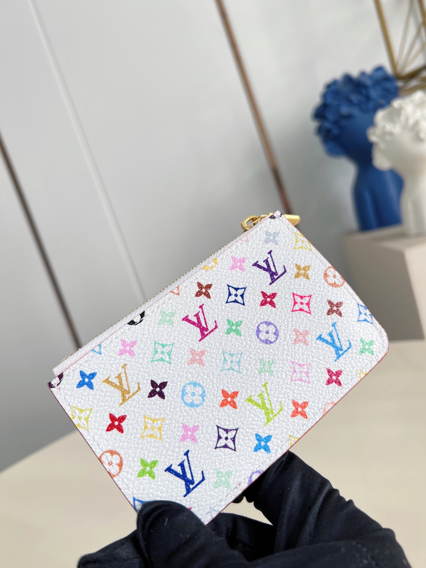 Louis Vuitton Basic Bag Canvas M