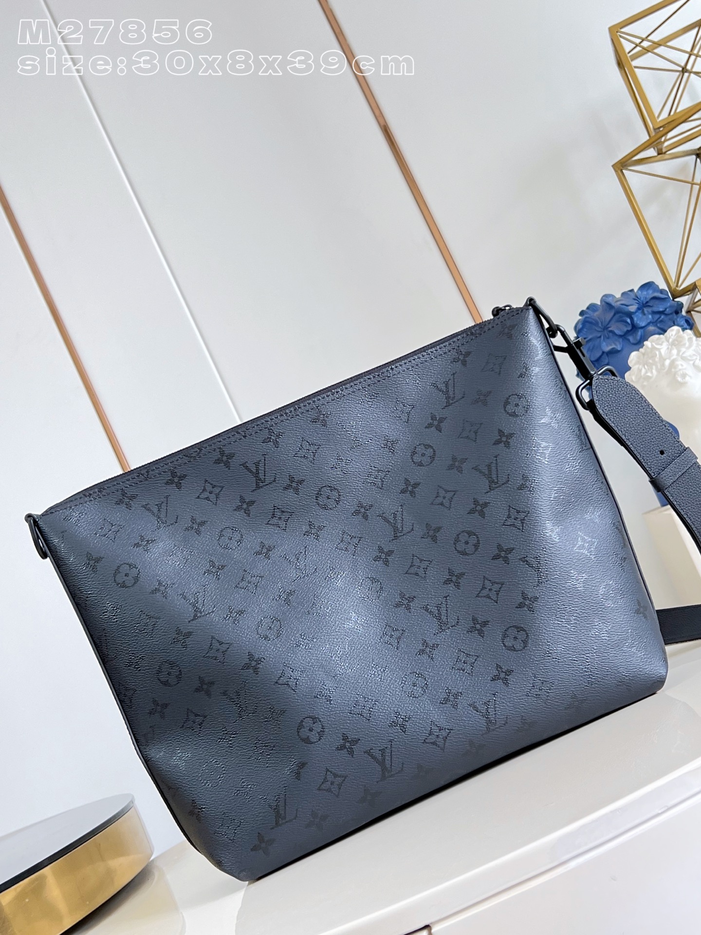 Louis Vuitton Basic Bag Cow Leather M