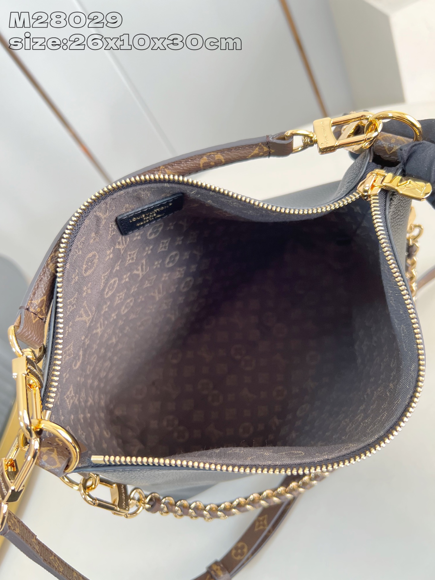 Louis Vuitton Basic Bag Canvas M-l-s