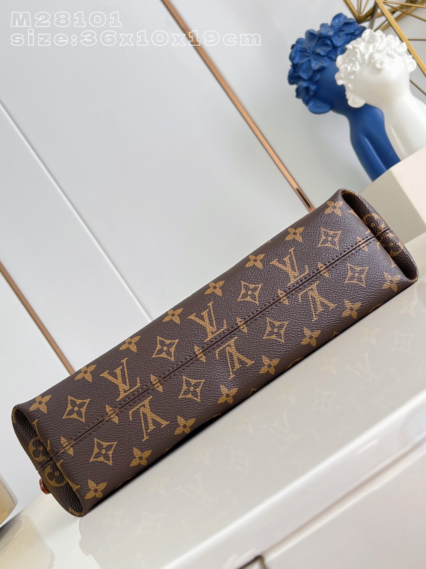 Louis Vuitton Basic Bag Canvas M-l-s