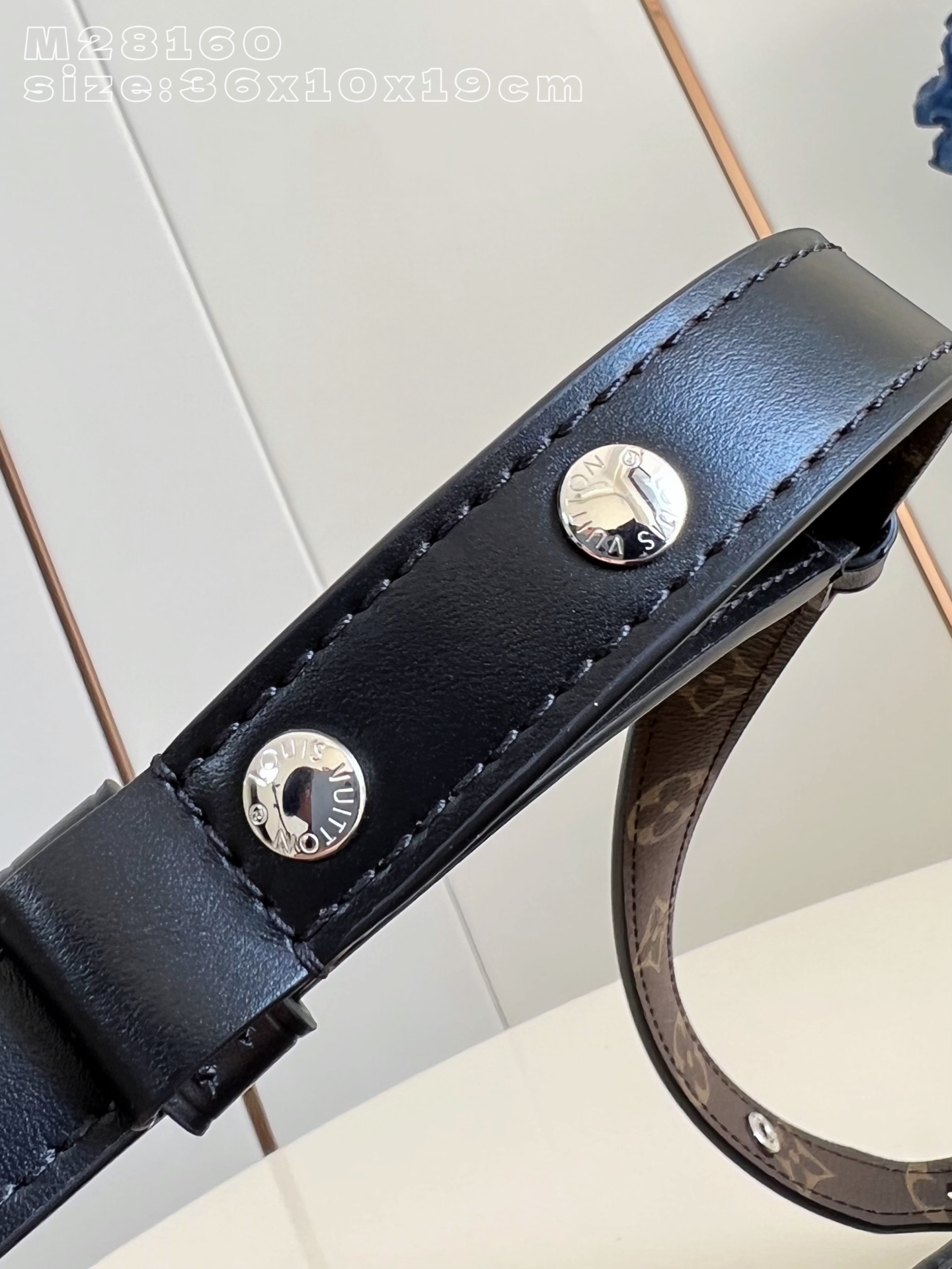 Louis Vuitton Basic Bag Sheepskin M-l-s