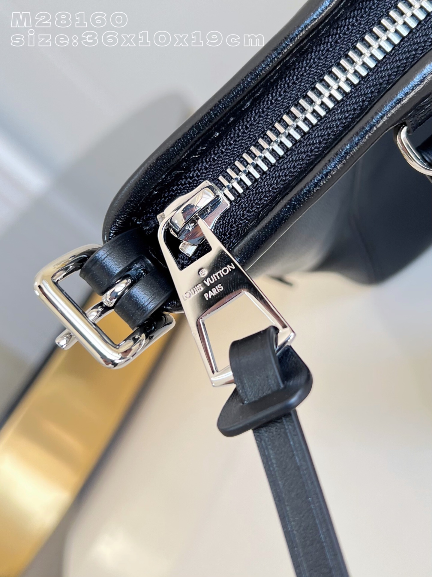 Louis Vuitton Basic Bag Sheepskin M-l-s