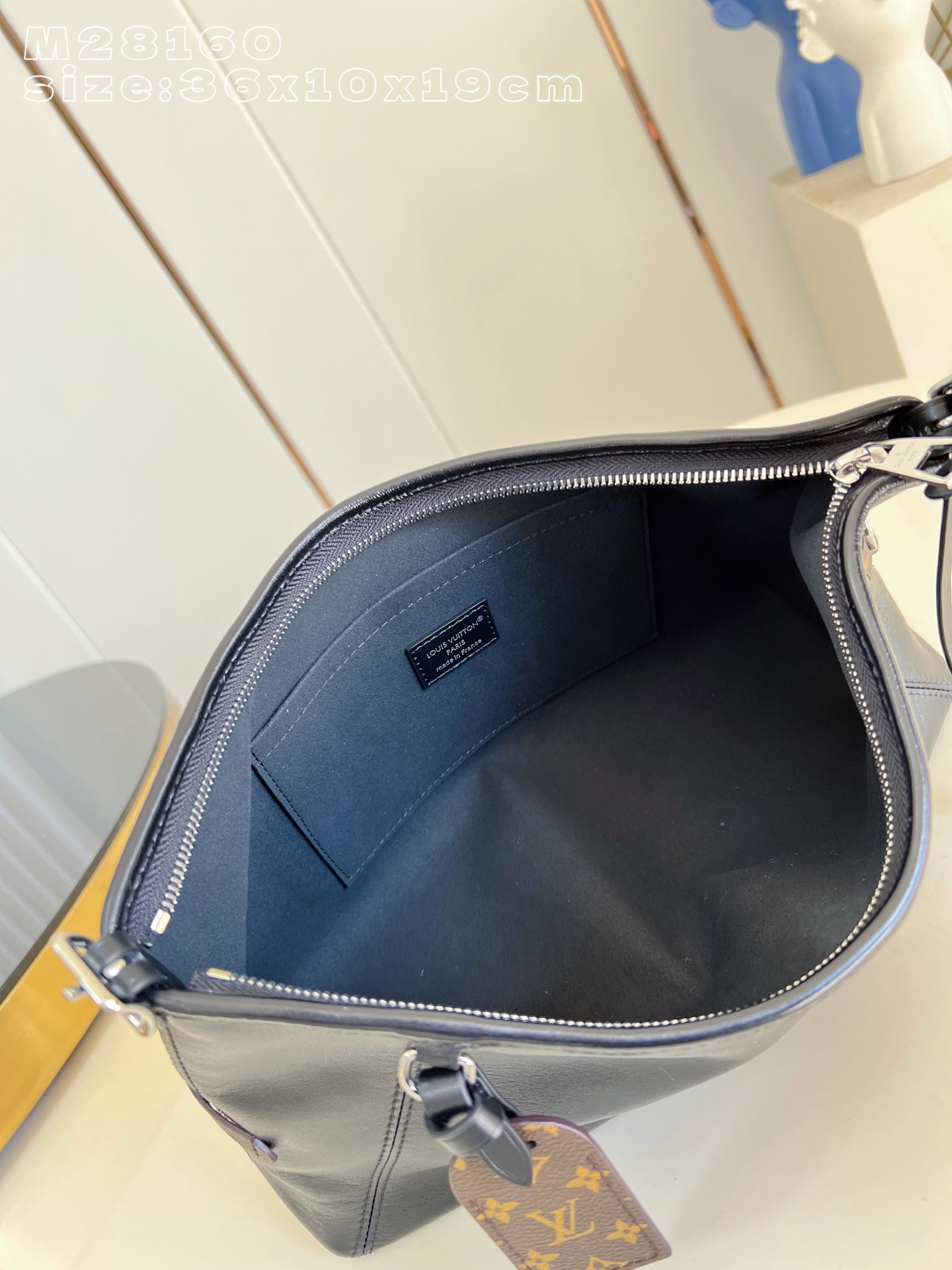 Louis Vuitton Basic Bag Sheepskin M-l-s